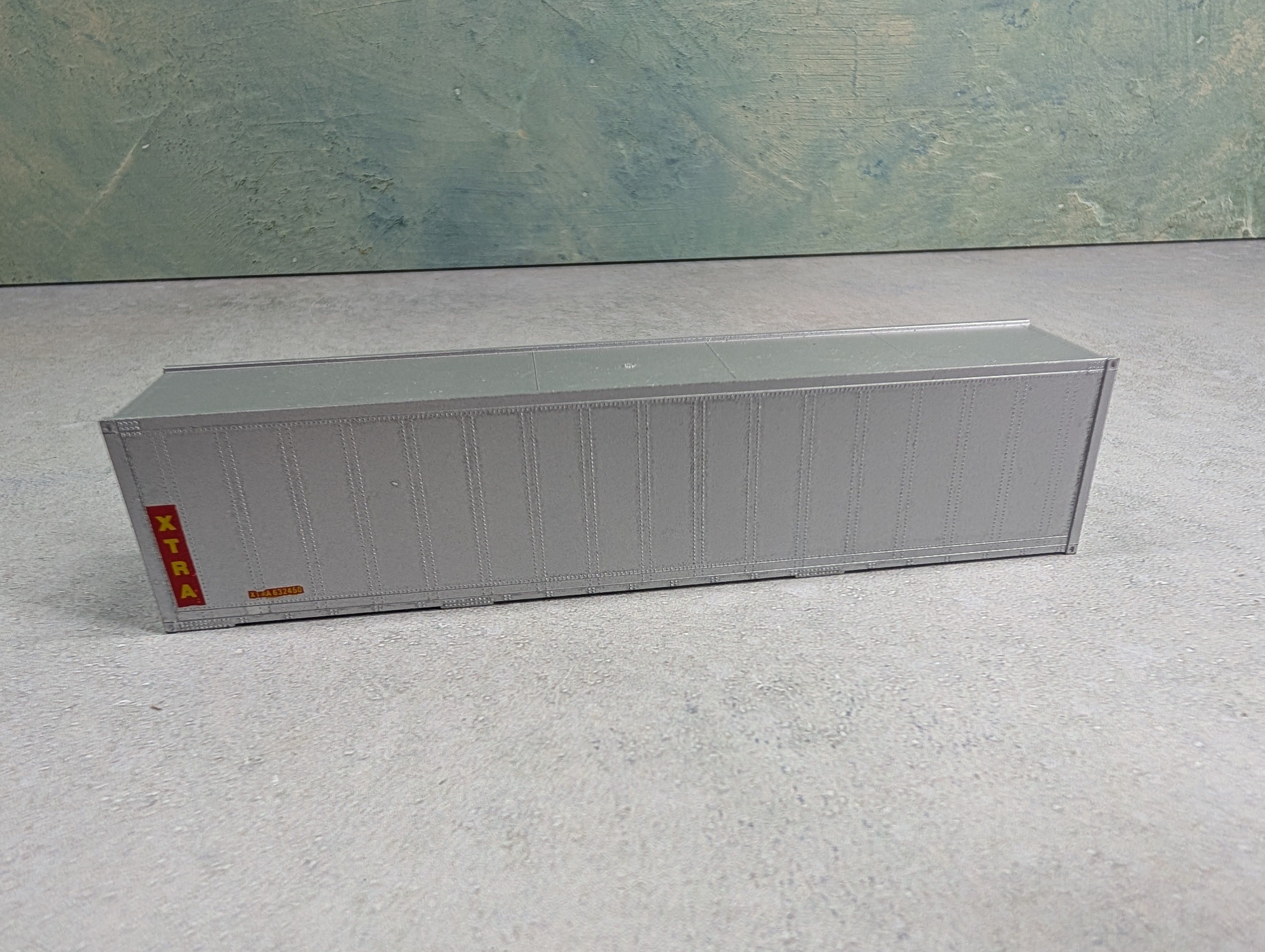 USED Athearn HO Scale 40' Container XTRA Intermodal