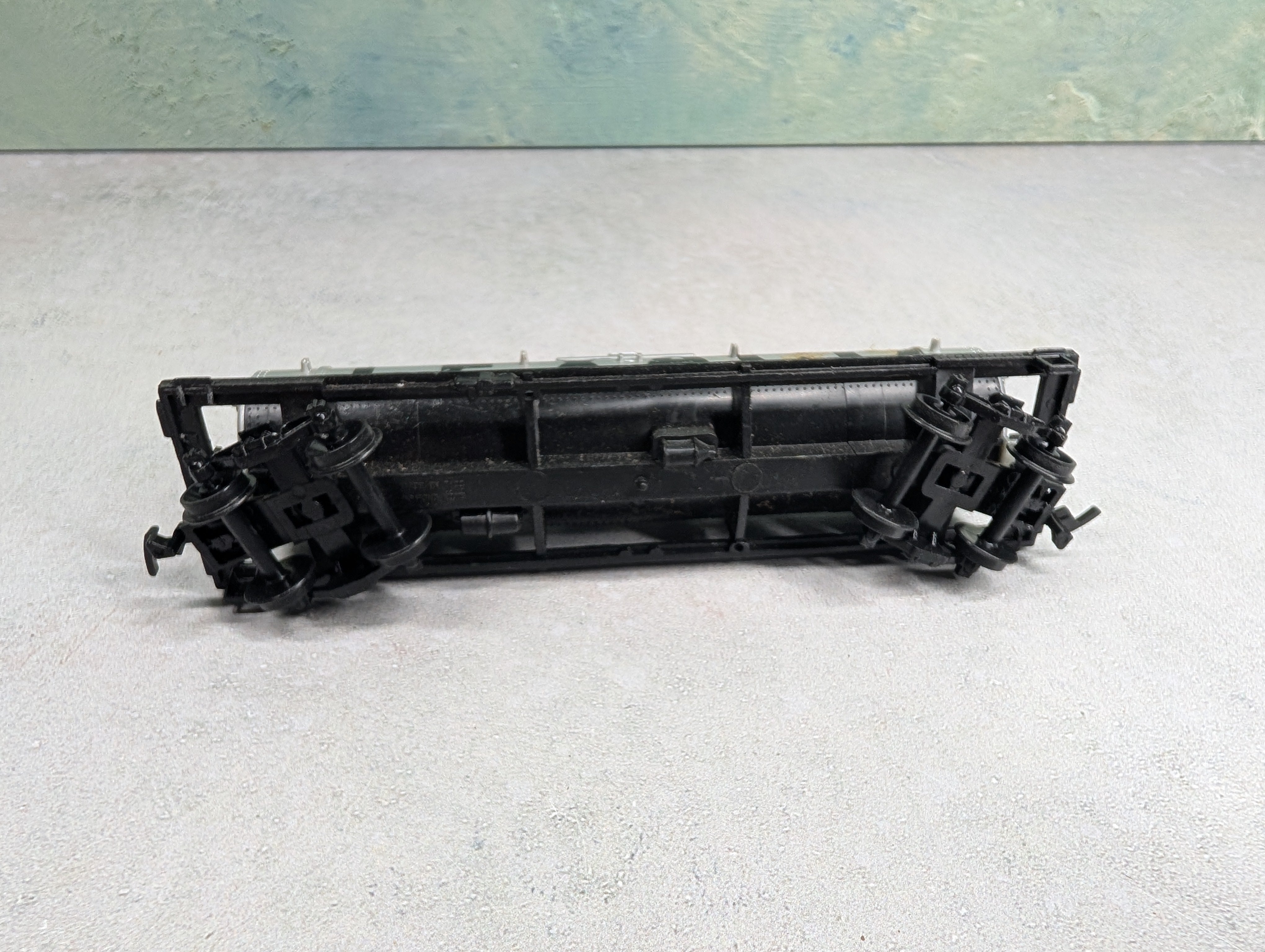 USED Tyco HO Scale Single Dome Tank Car Texaco