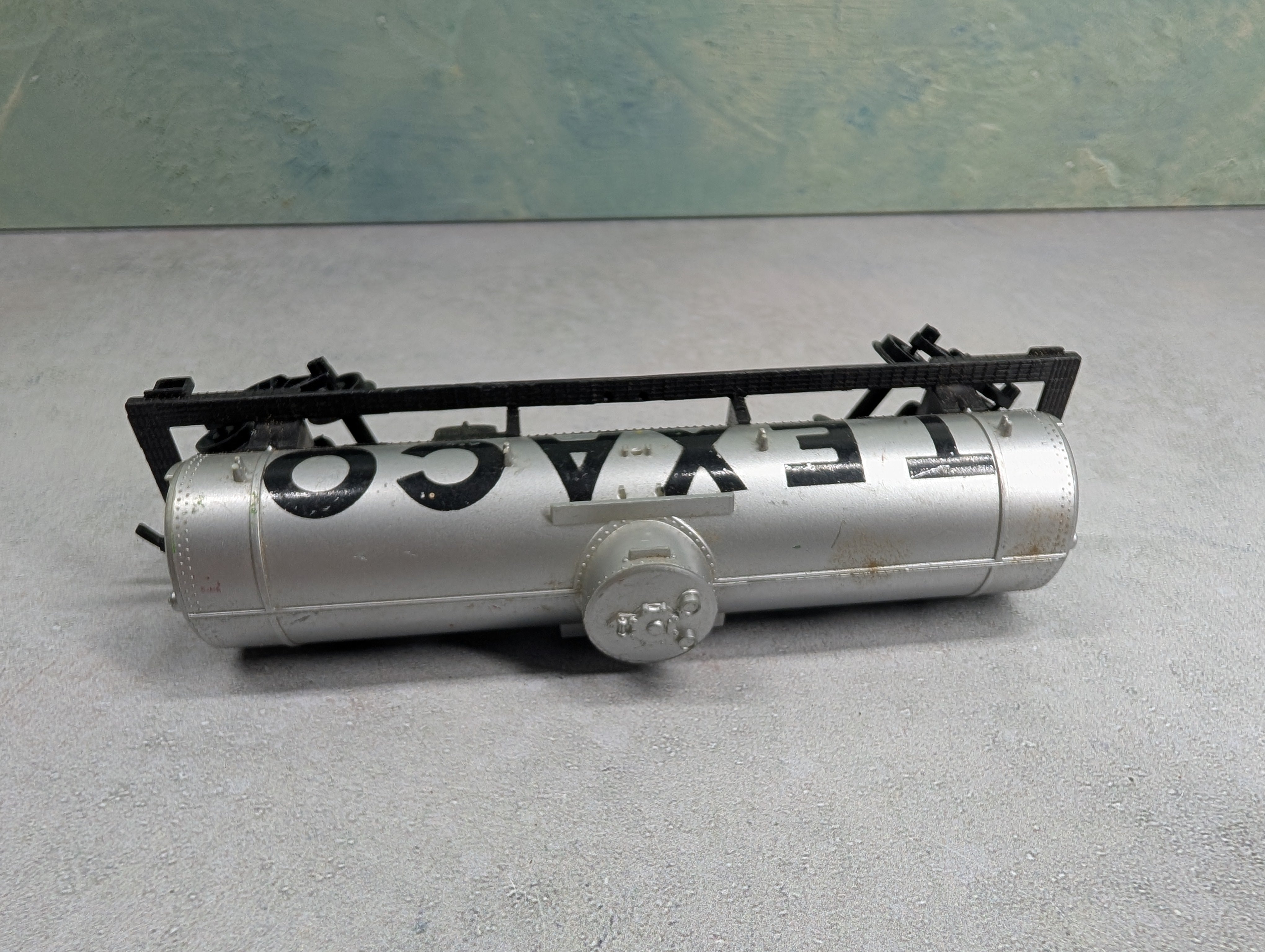 USED Tyco HO Scale Single Dome Tank Car Texaco