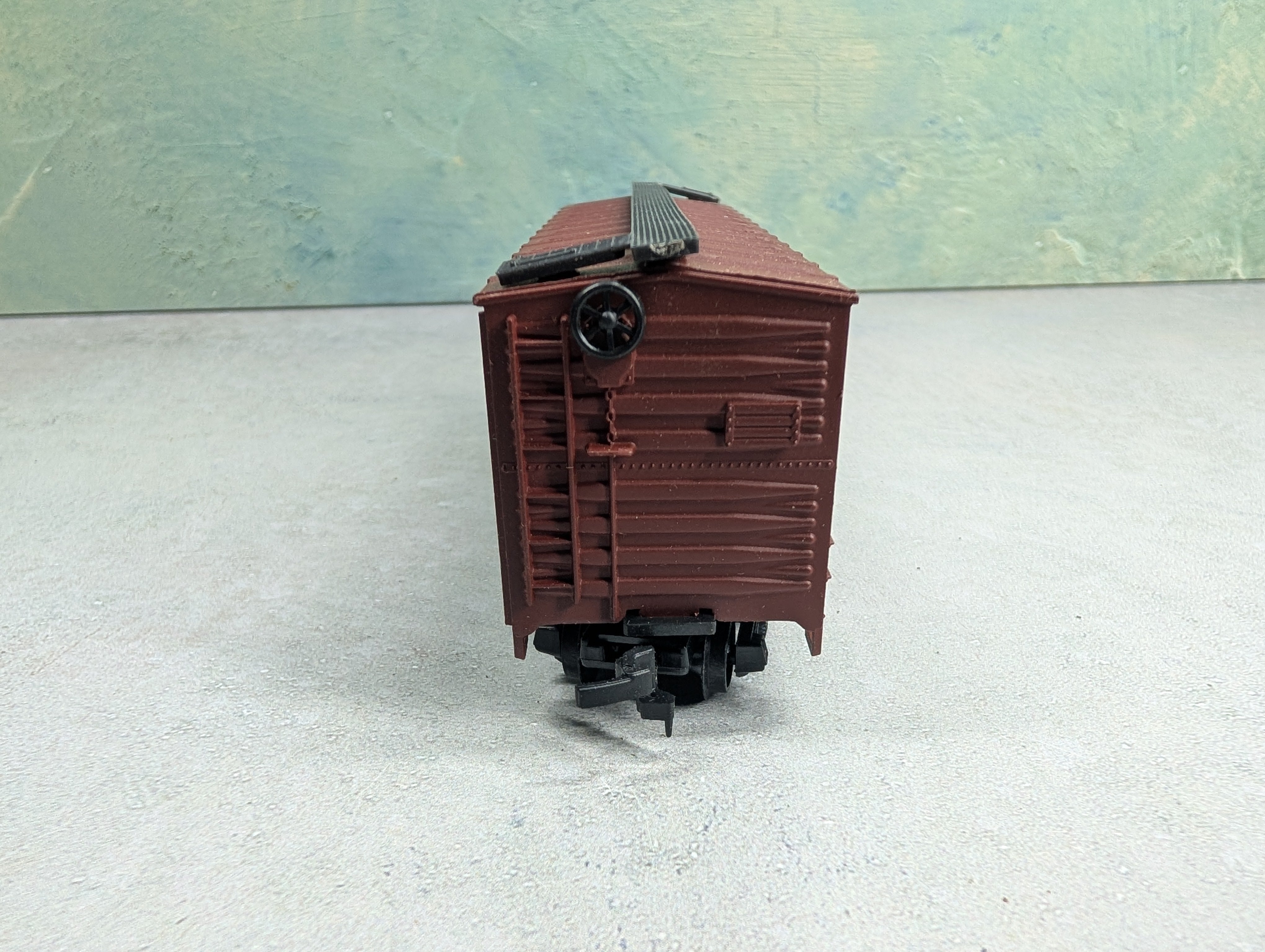 USED HO Scale Wooden Box Car Southern Pacific T&NO #31425