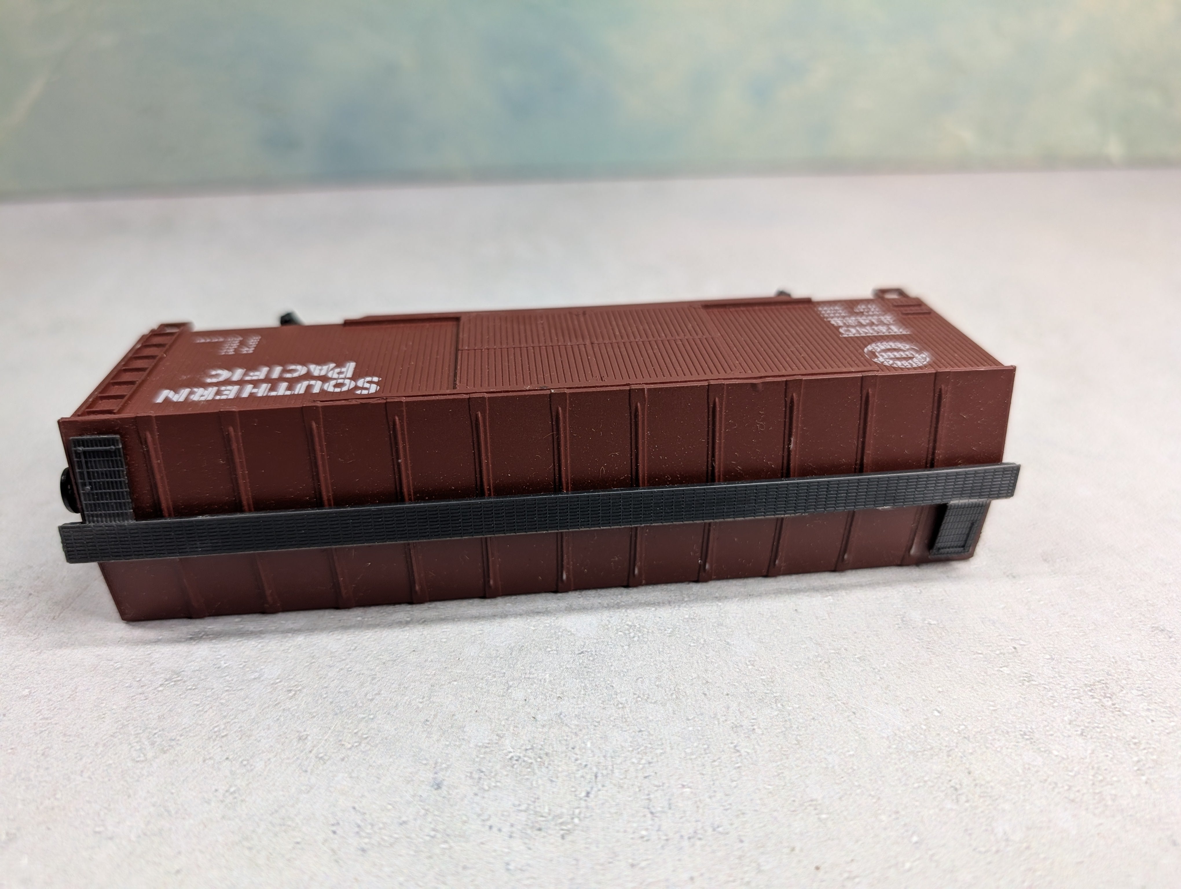 USED HO Scale Wooden Box Car Southern Pacific T&NO #31425