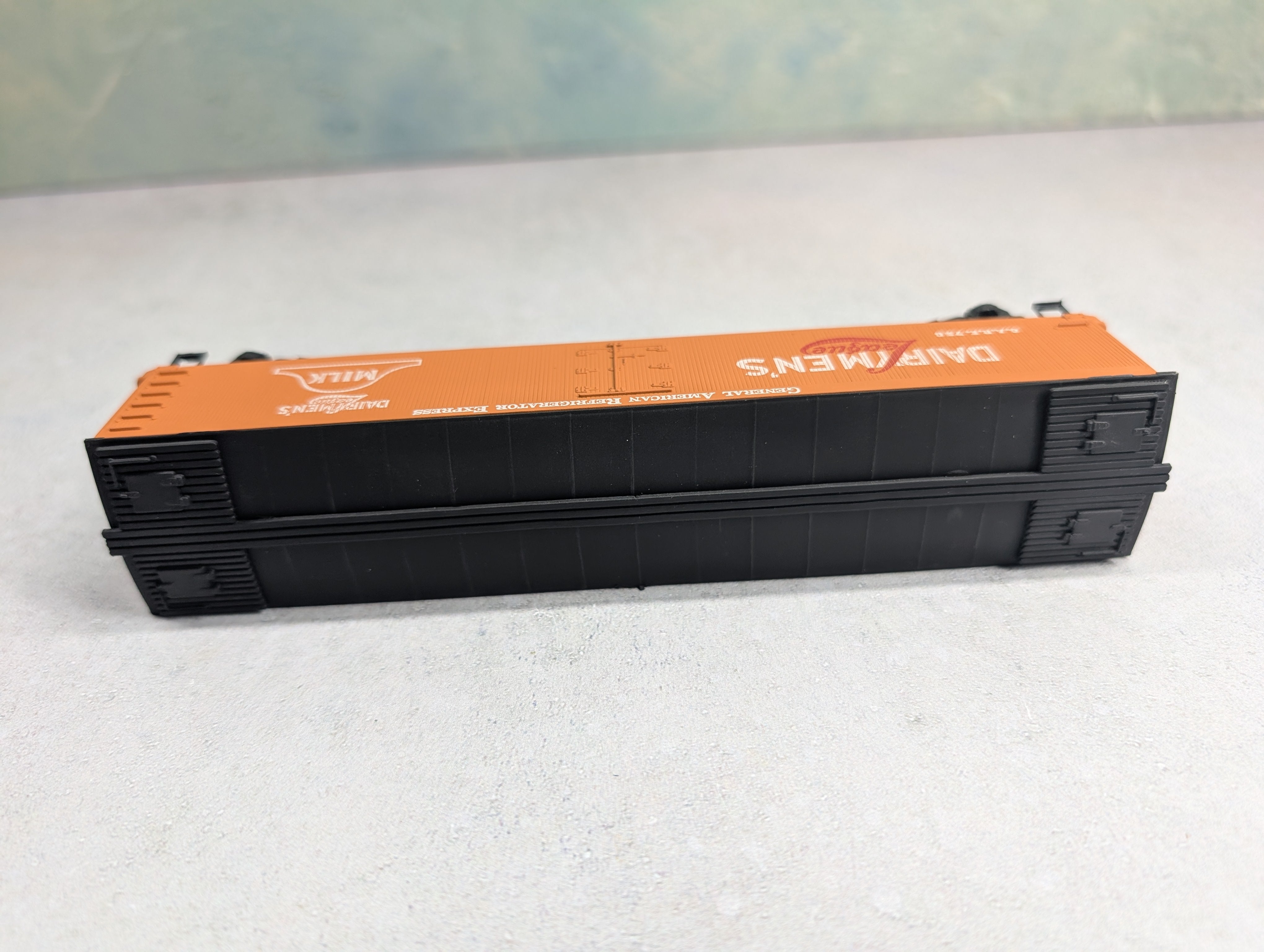 USED Roundhouse HO Scale Express Reefer Dairymen's League GARE #756