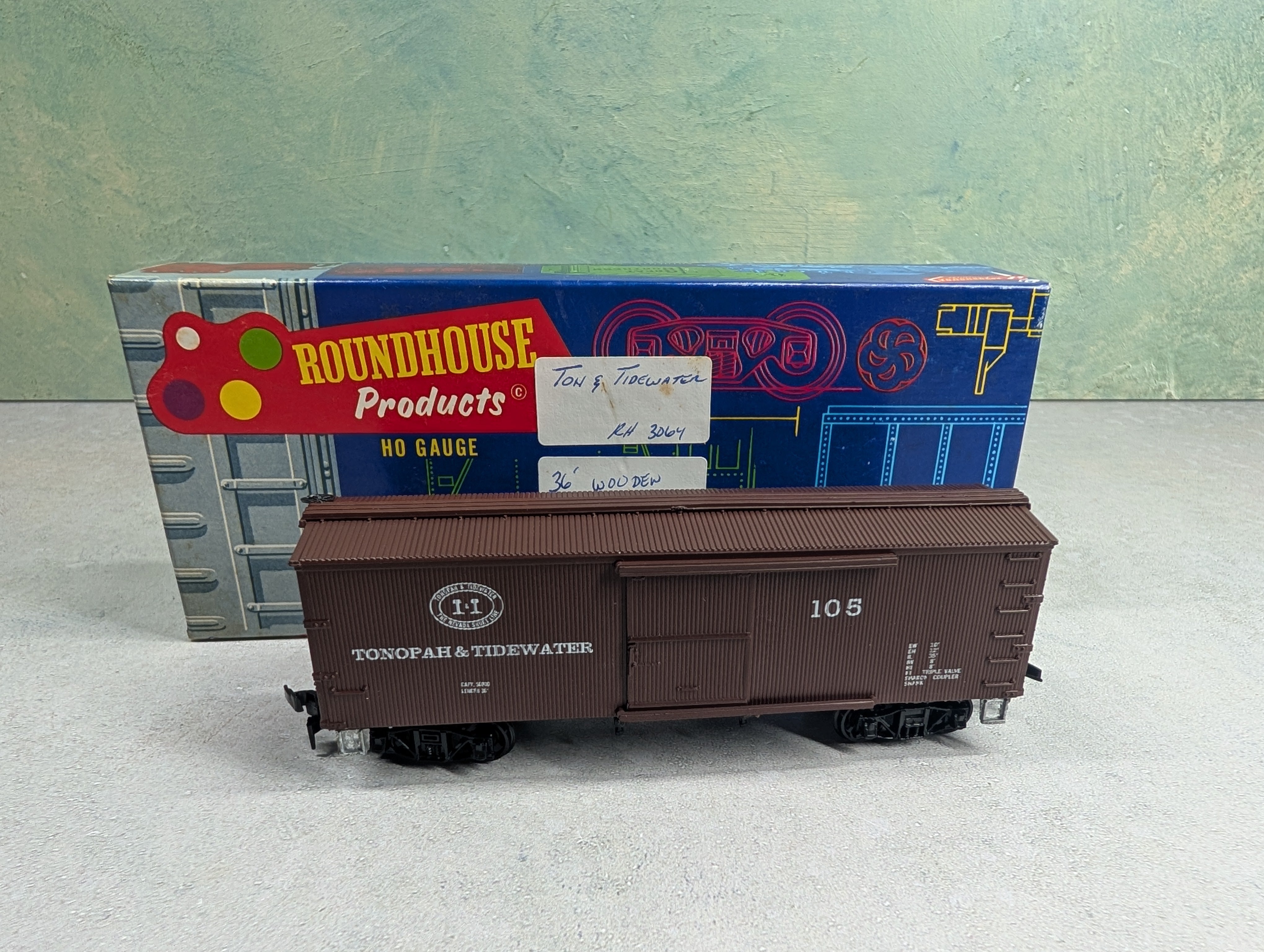 USED Roundhouse HO Scale Billboard Reefer Tonopah & Tidewater #105