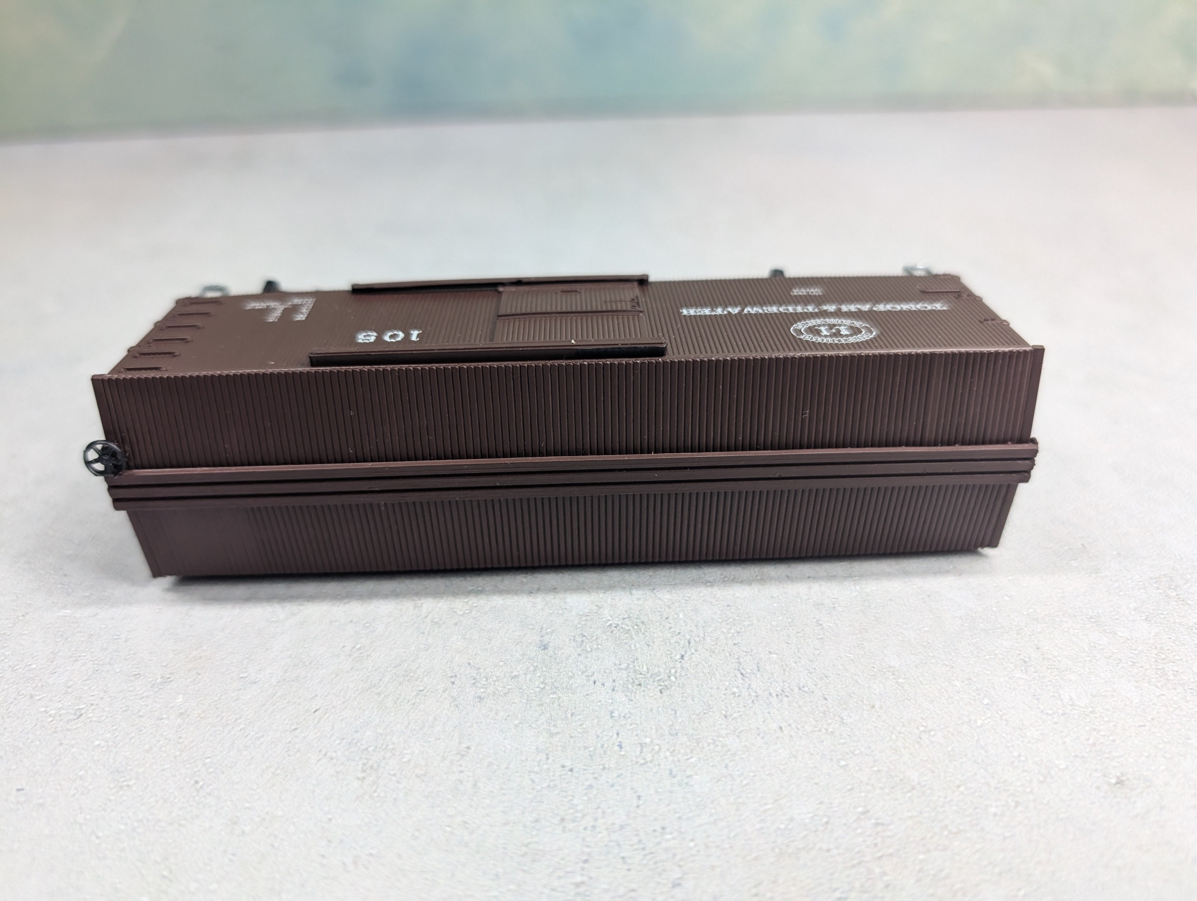 USED Roundhouse HO Scale Billboard Reefer Tonopah & Tidewater #105