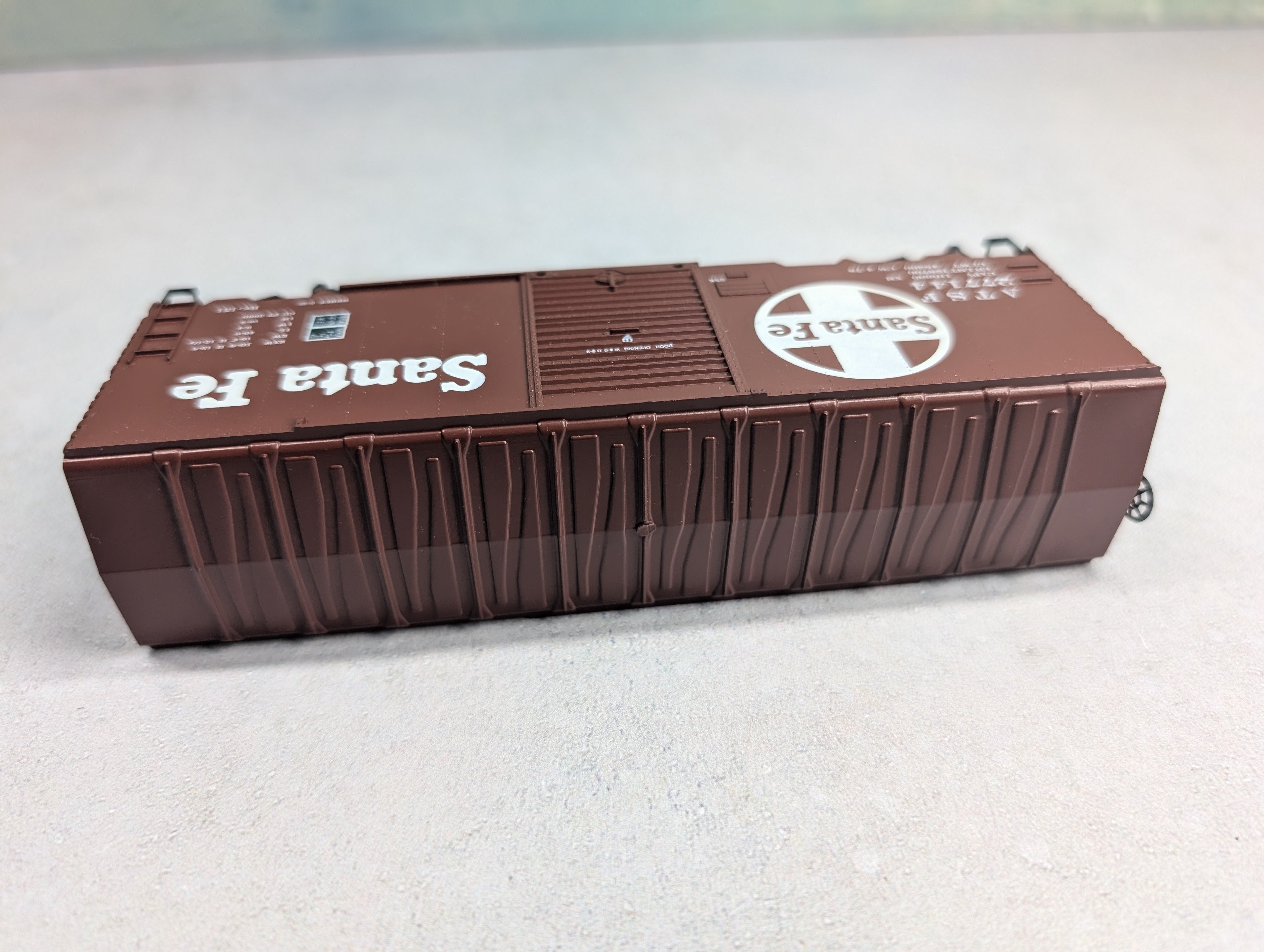 USED Roundhouse HO Scale 40' Box Car Santa Fe ATSF #277144