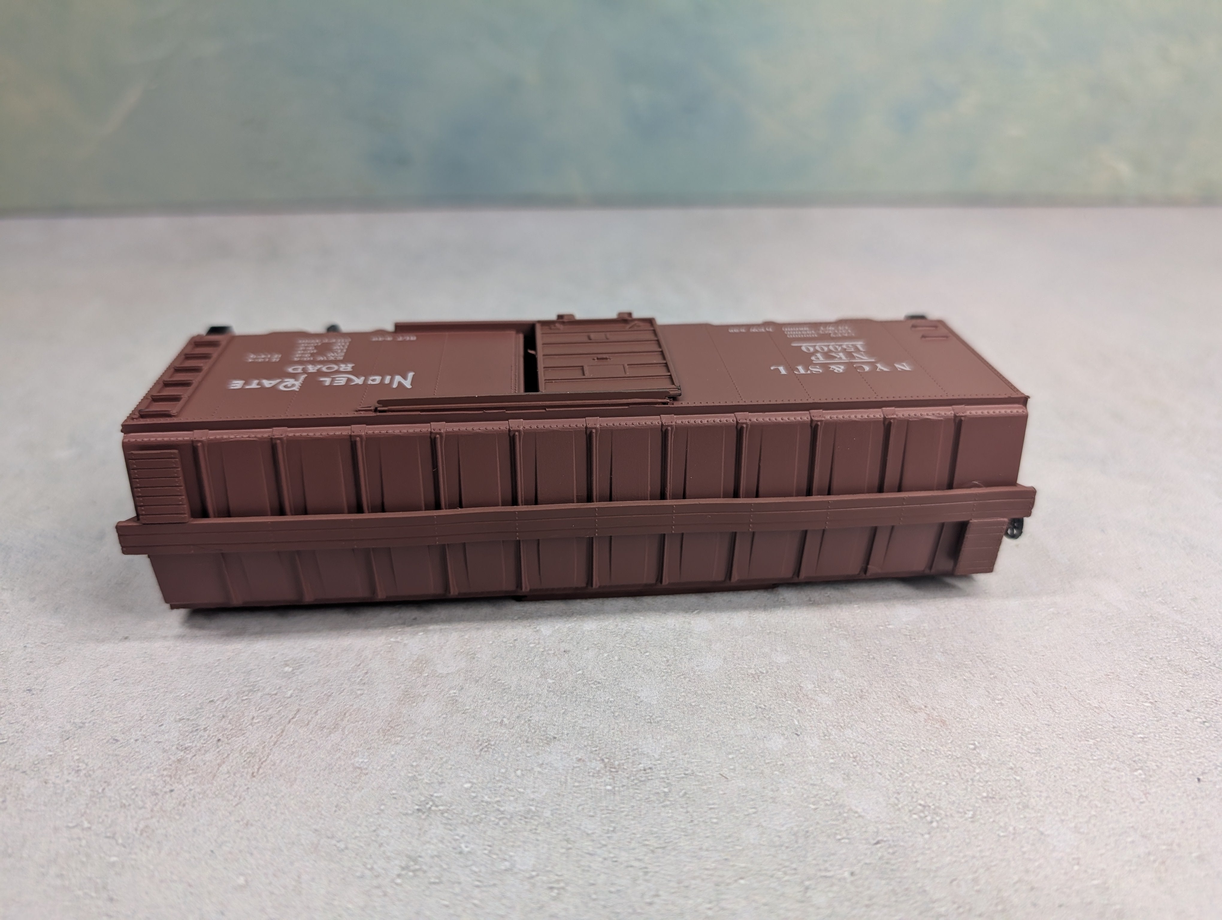 USED Roundhouse HO Scale 40' Box Car Nickel Plate Road NYC&STL NKP #15000