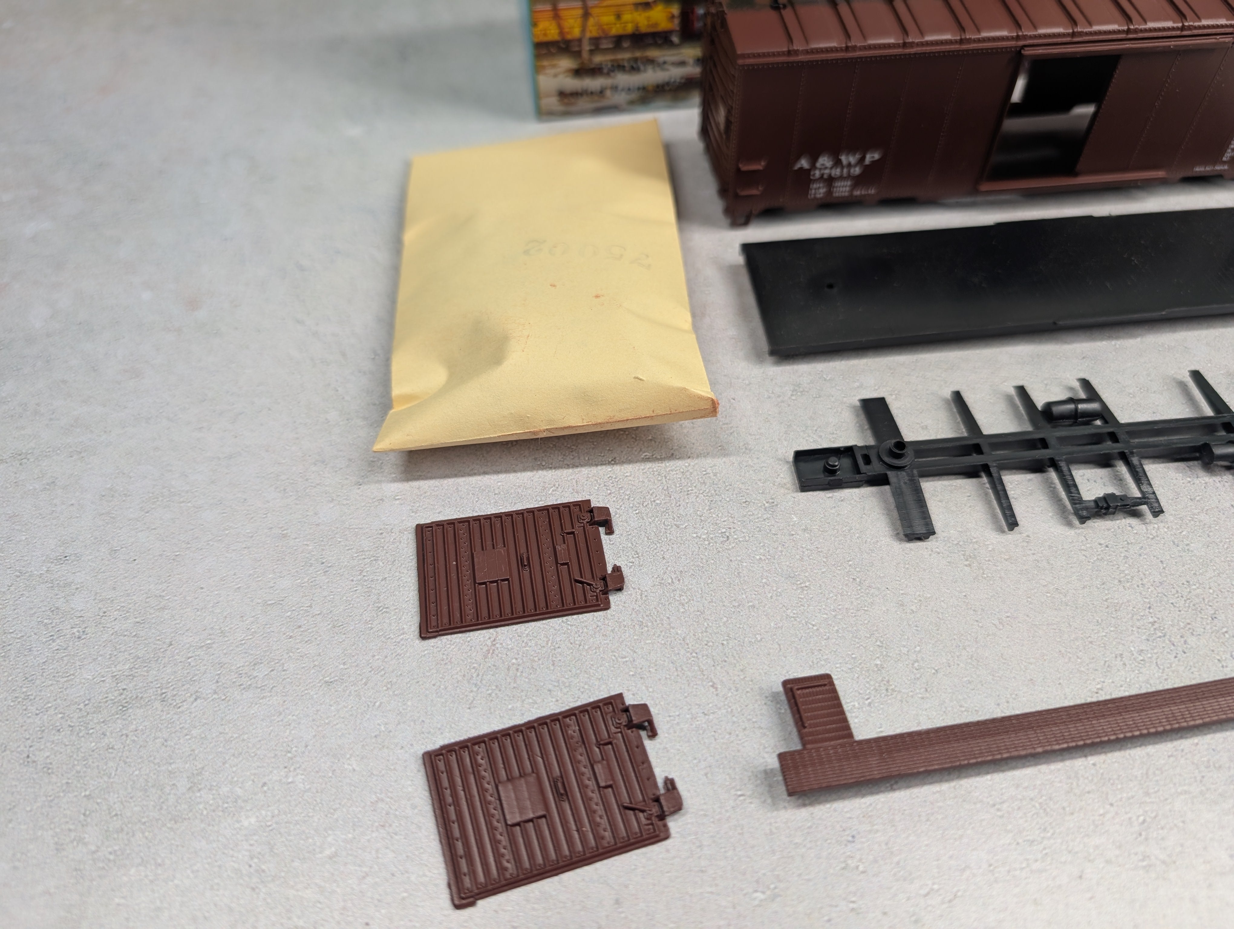 USED Athearn HO Scale 40' Box Car Atlanta and West Point A&WP #37619 Bev-Bel KIT