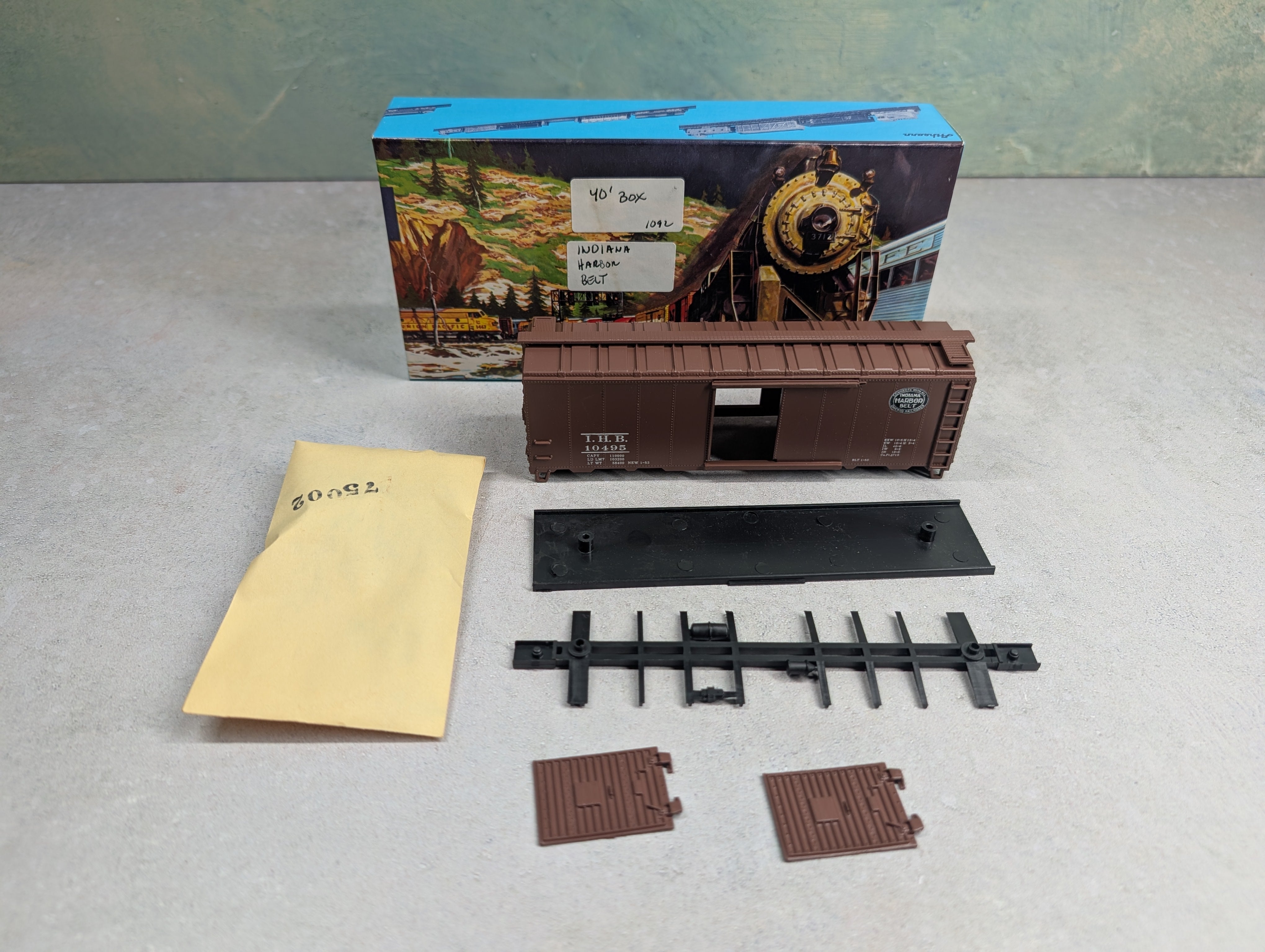 USED Athearn HO Scale 40' Box Car Indiana Harbor Belt Railroad IHB #10495 Bev-Bel KIT