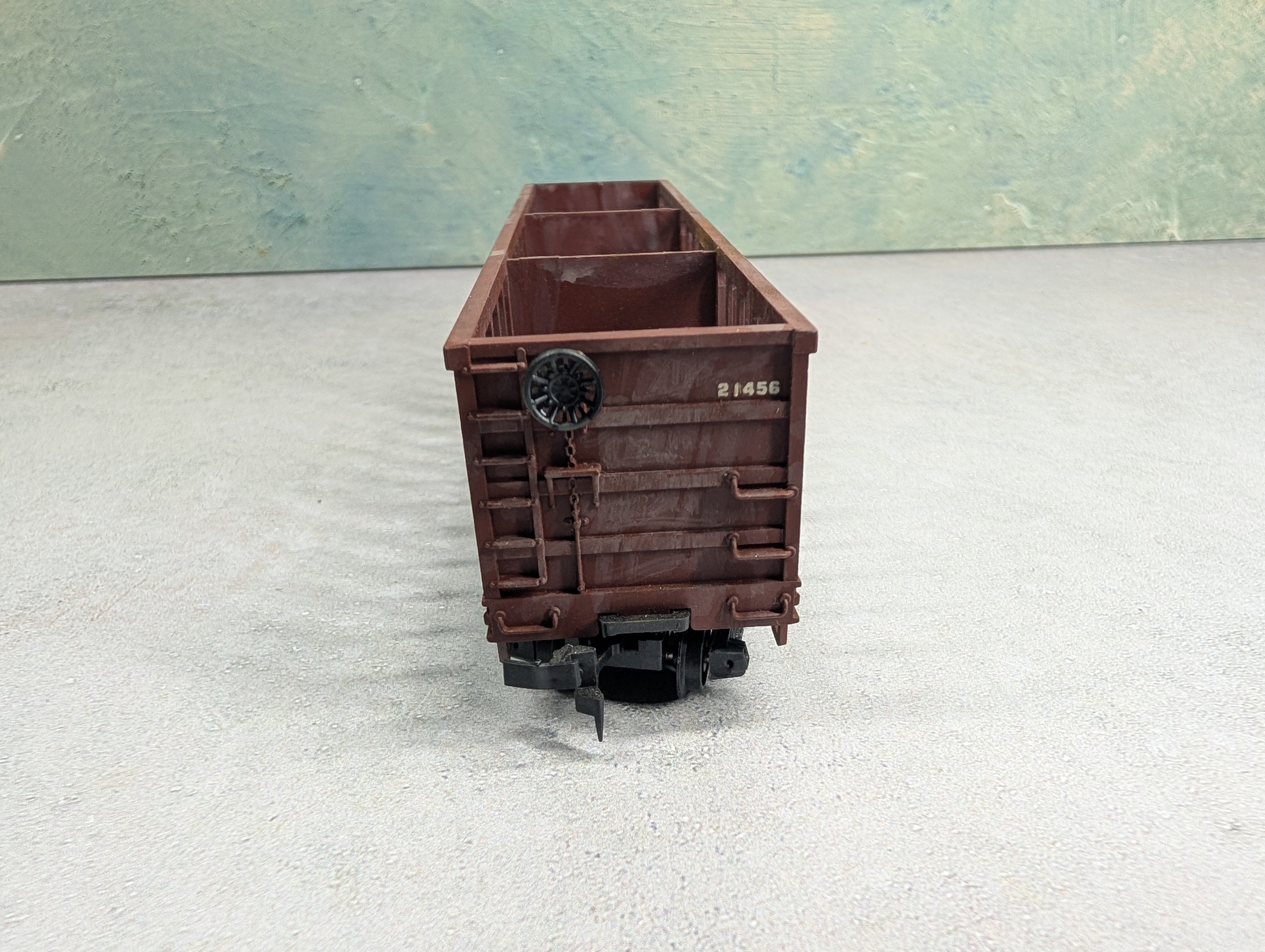 USED ROCO HO Scale Pulpwood Rack Flat Car Missouri Pacific MI #21447 Light Weathering