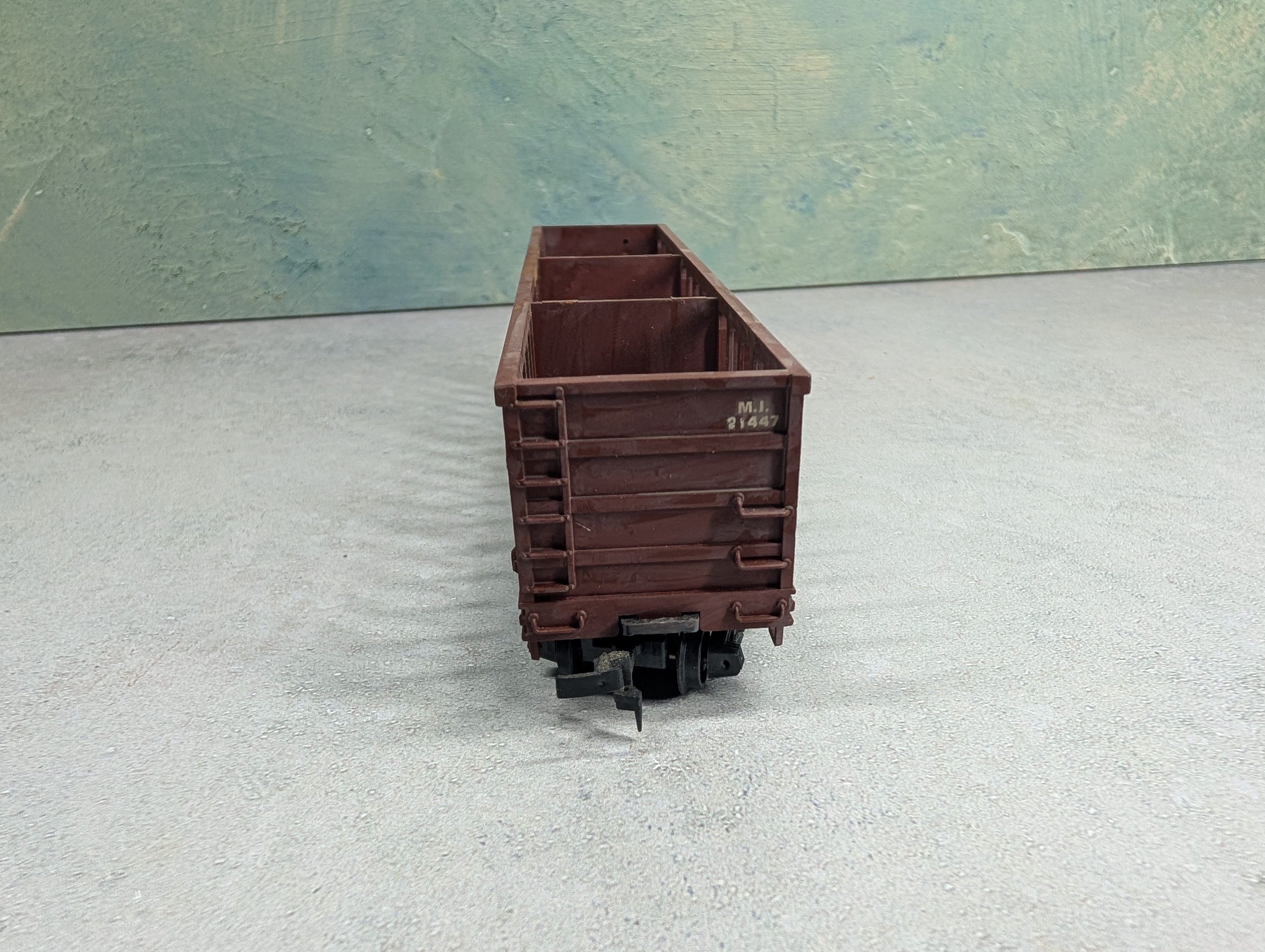 USED ROCO HO Scale Pulpwood Rack Flat Car Missouri Pacific MI #21447 Light Weathering