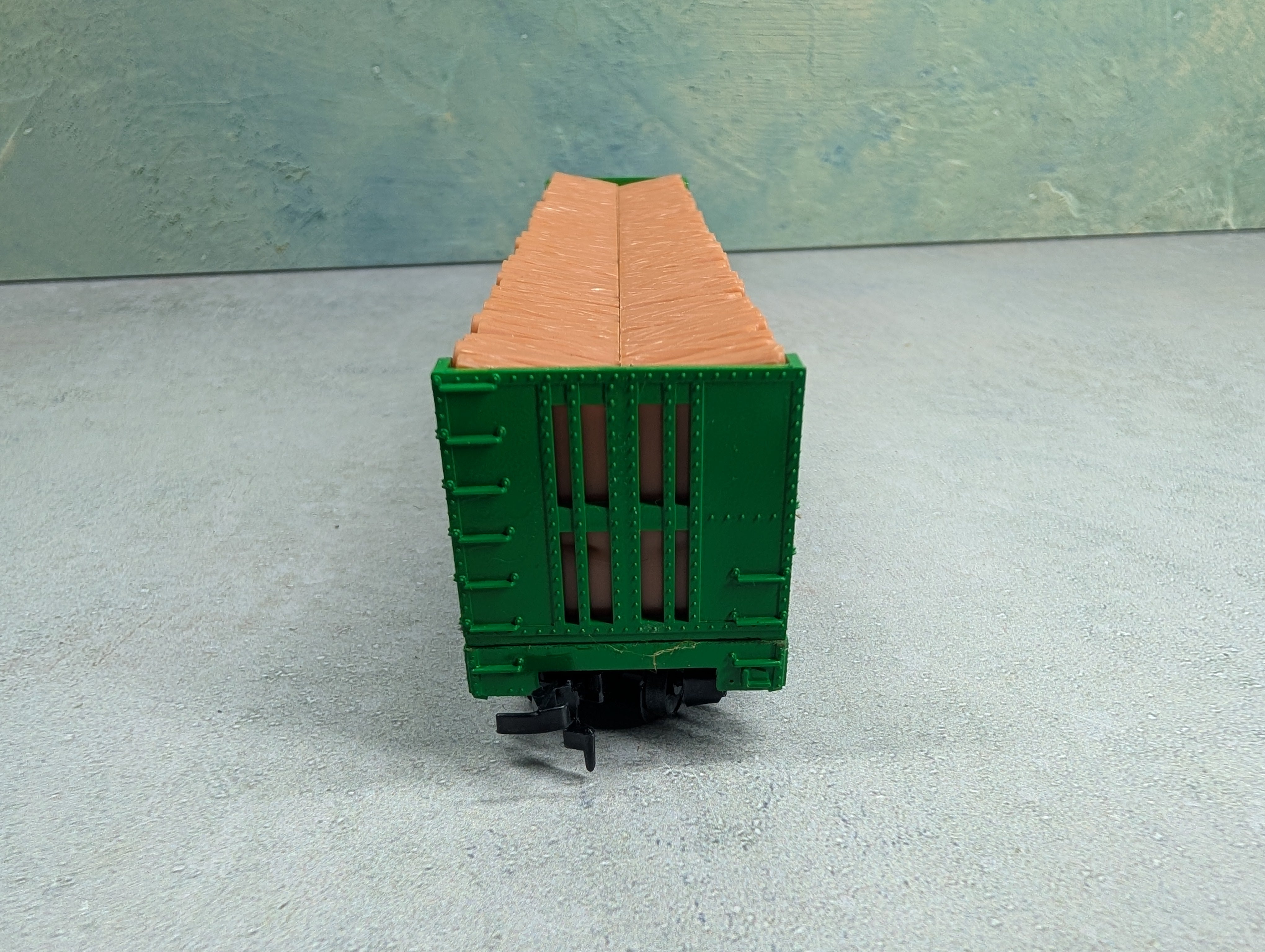 USED Tyco HO Scale Pulpwood Flat Car Great Northern