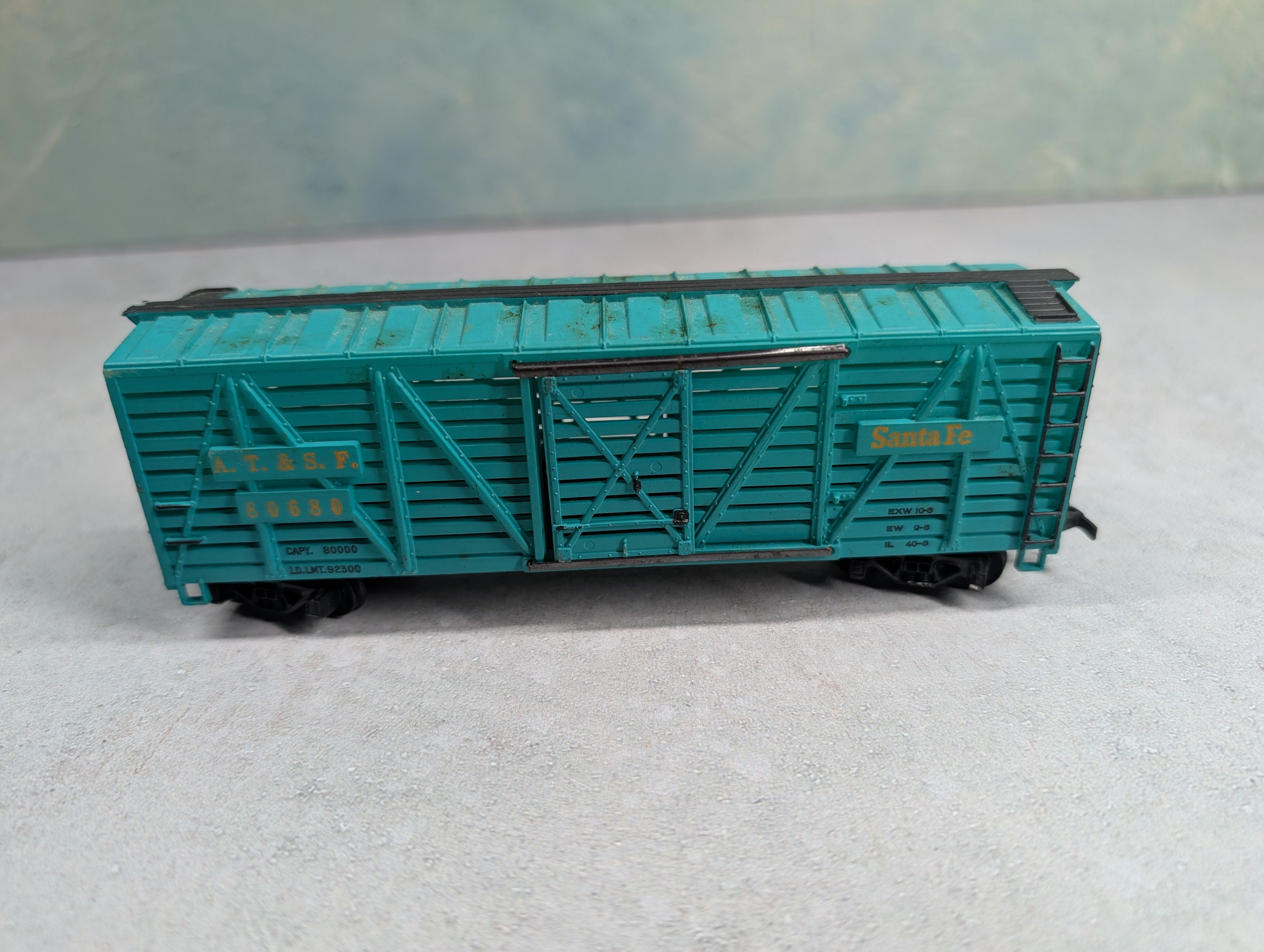 USED Mantua HO Scale 40' Stock Car Santa Fe ATSF #80680