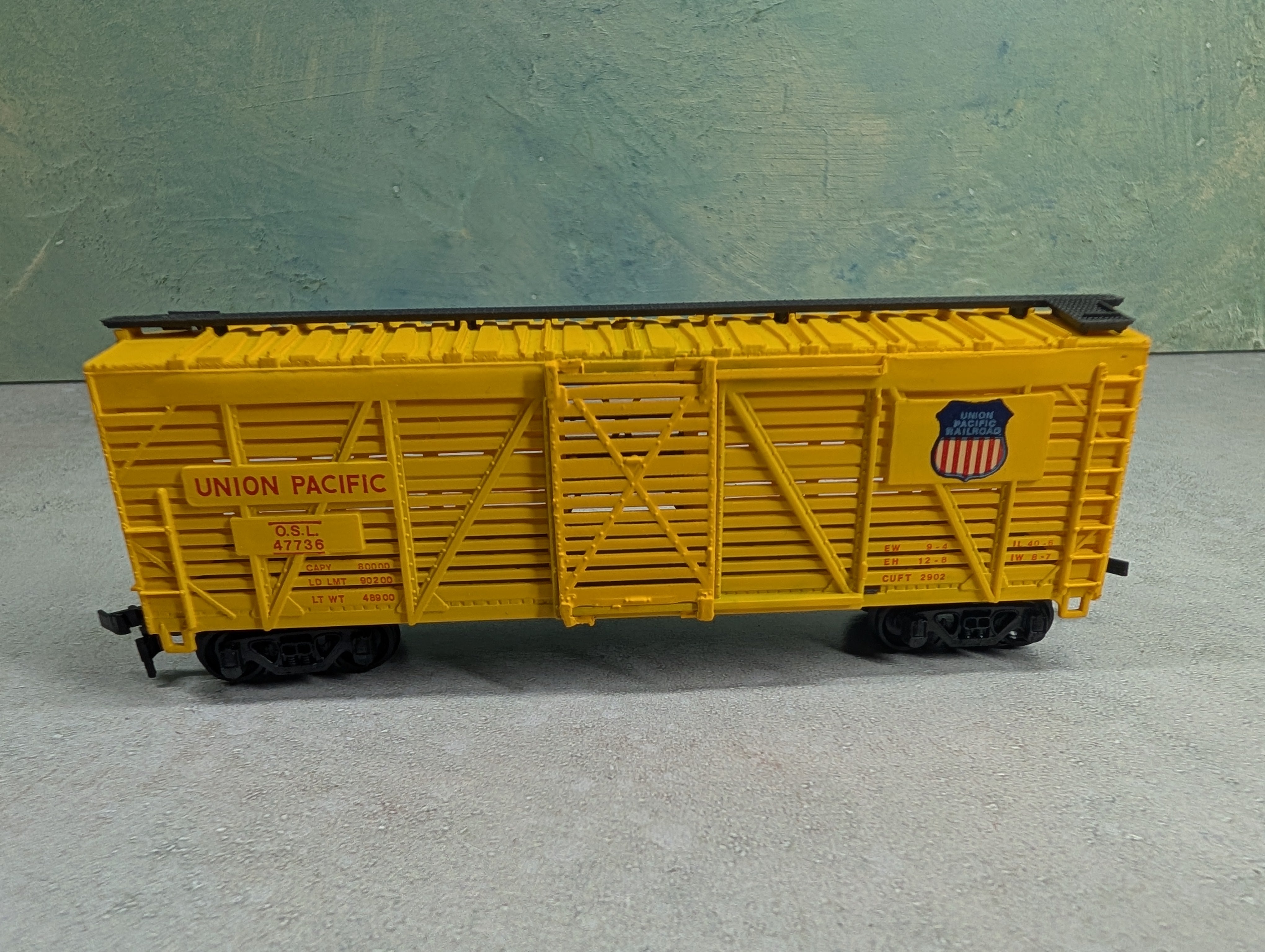 USED AHM HO Scale 40' Stock Car Union Pacific OSL #47736