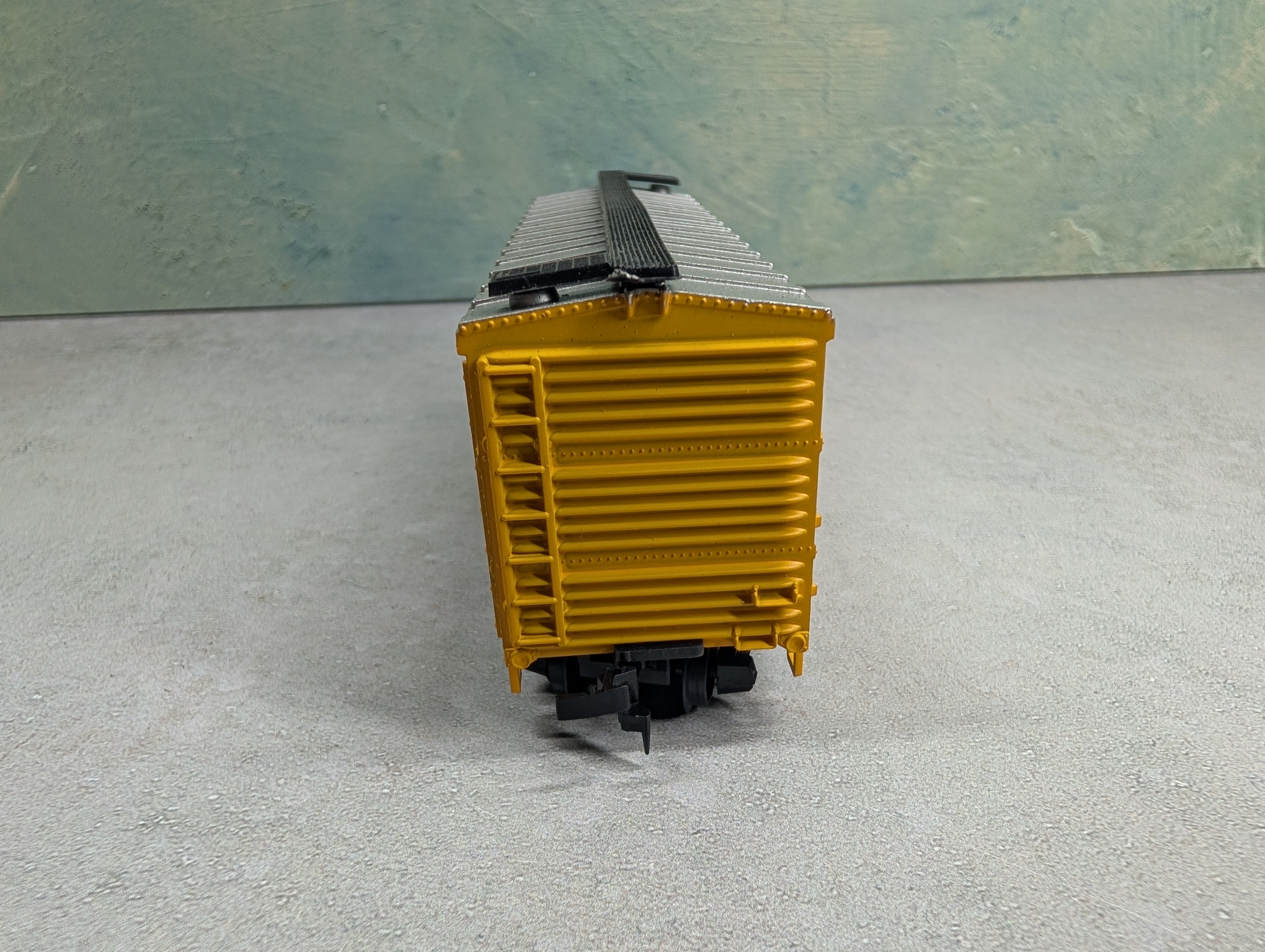 USED HO Scale 40' Stock Car Union Pacific UP #47630D