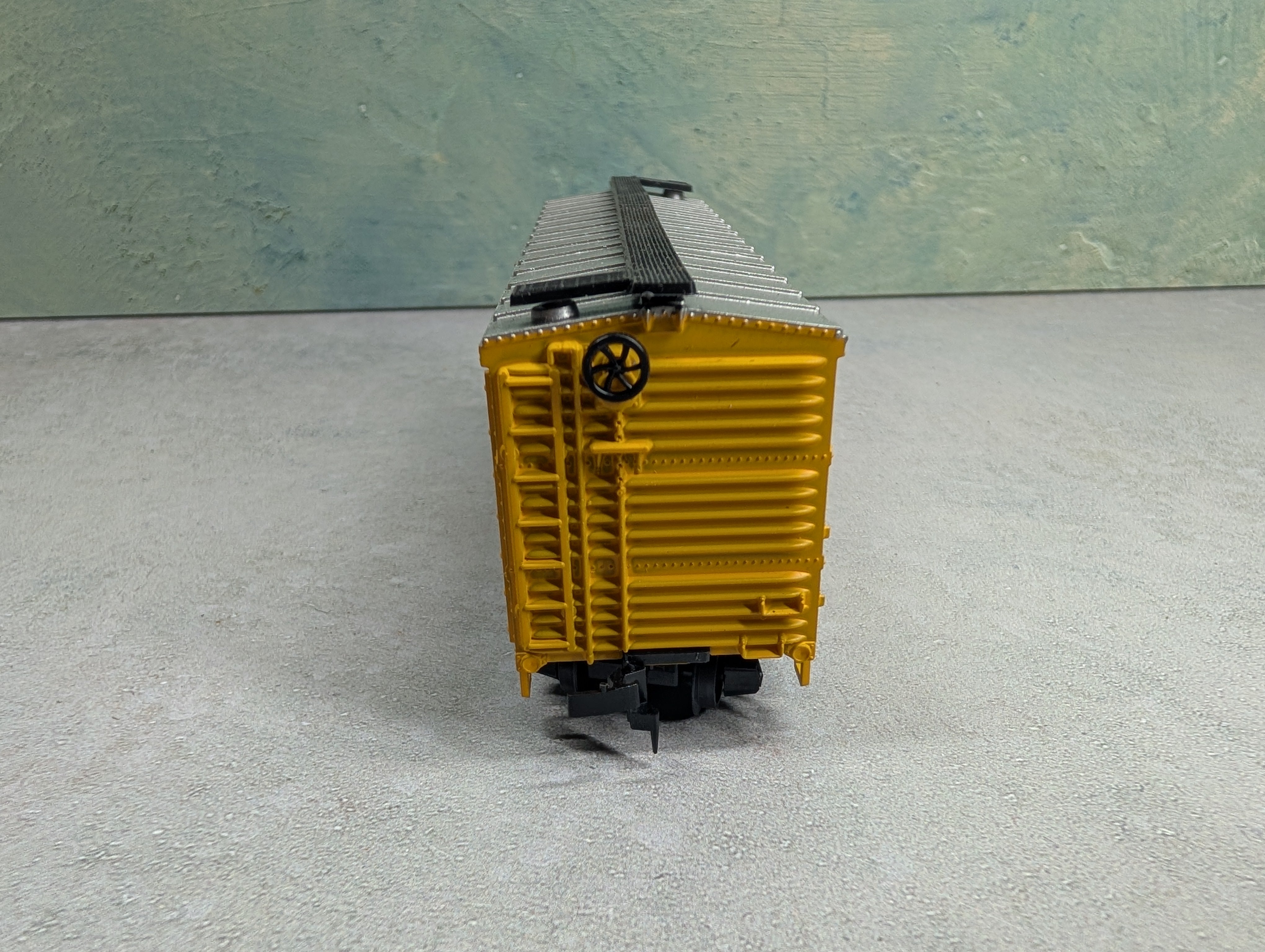 USED HO Scale 40' Stock Car Union Pacific UP #47630D