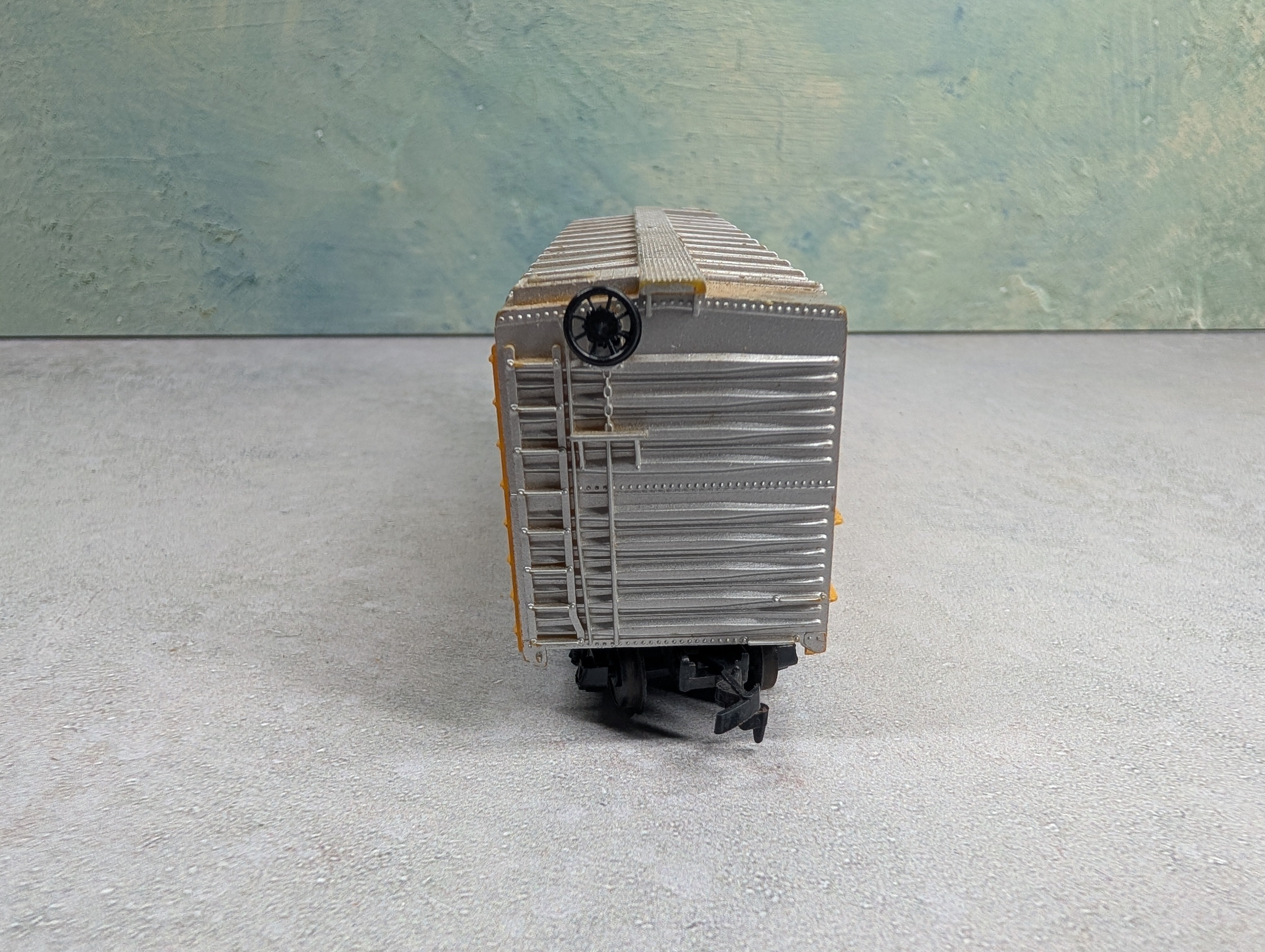 USED Cox HO Scale 40' Stock Car Union Pacific UP #47643D