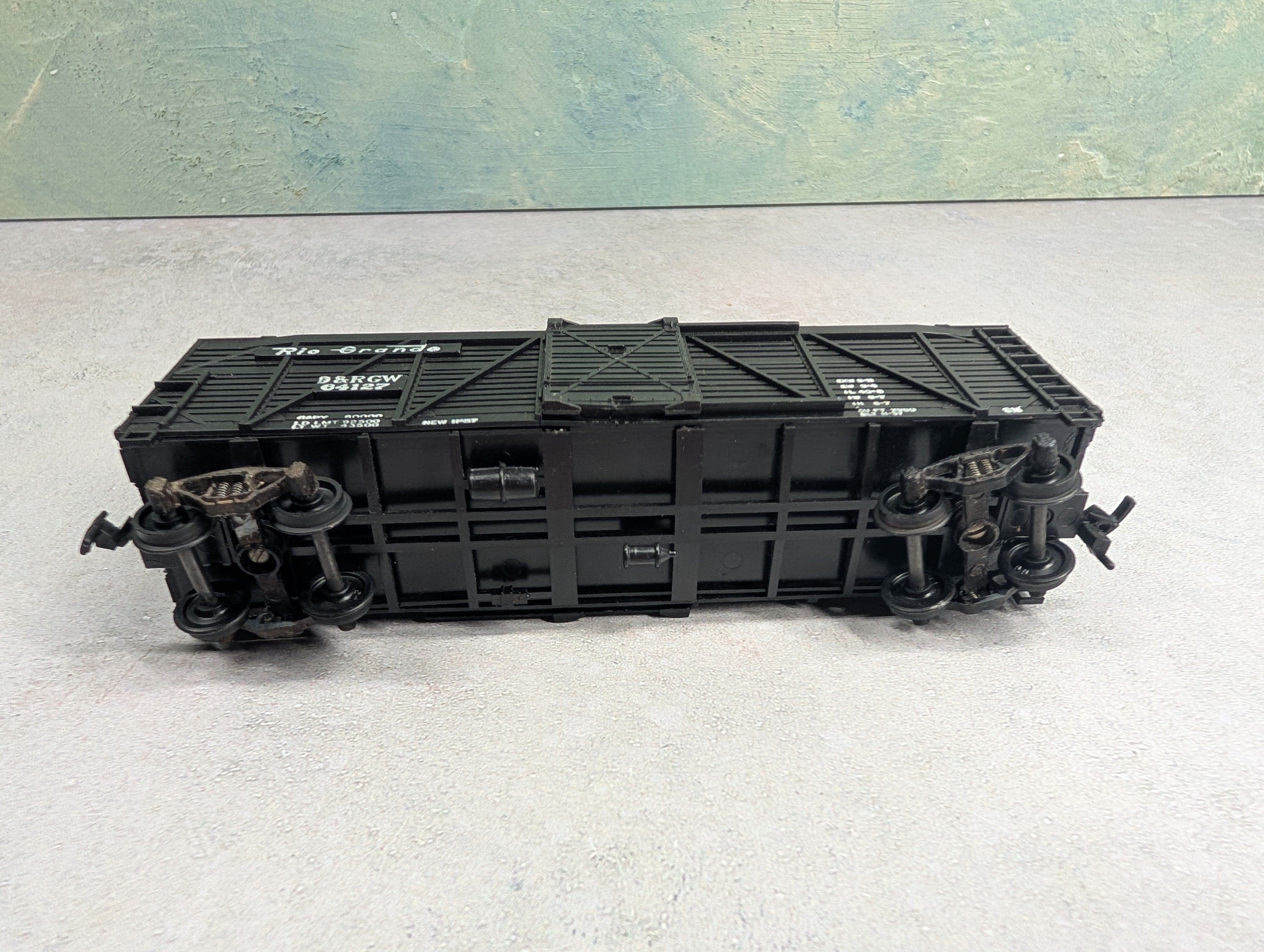 USED HO Scale 40' Stock Car Rio Grande D&RGW #64127