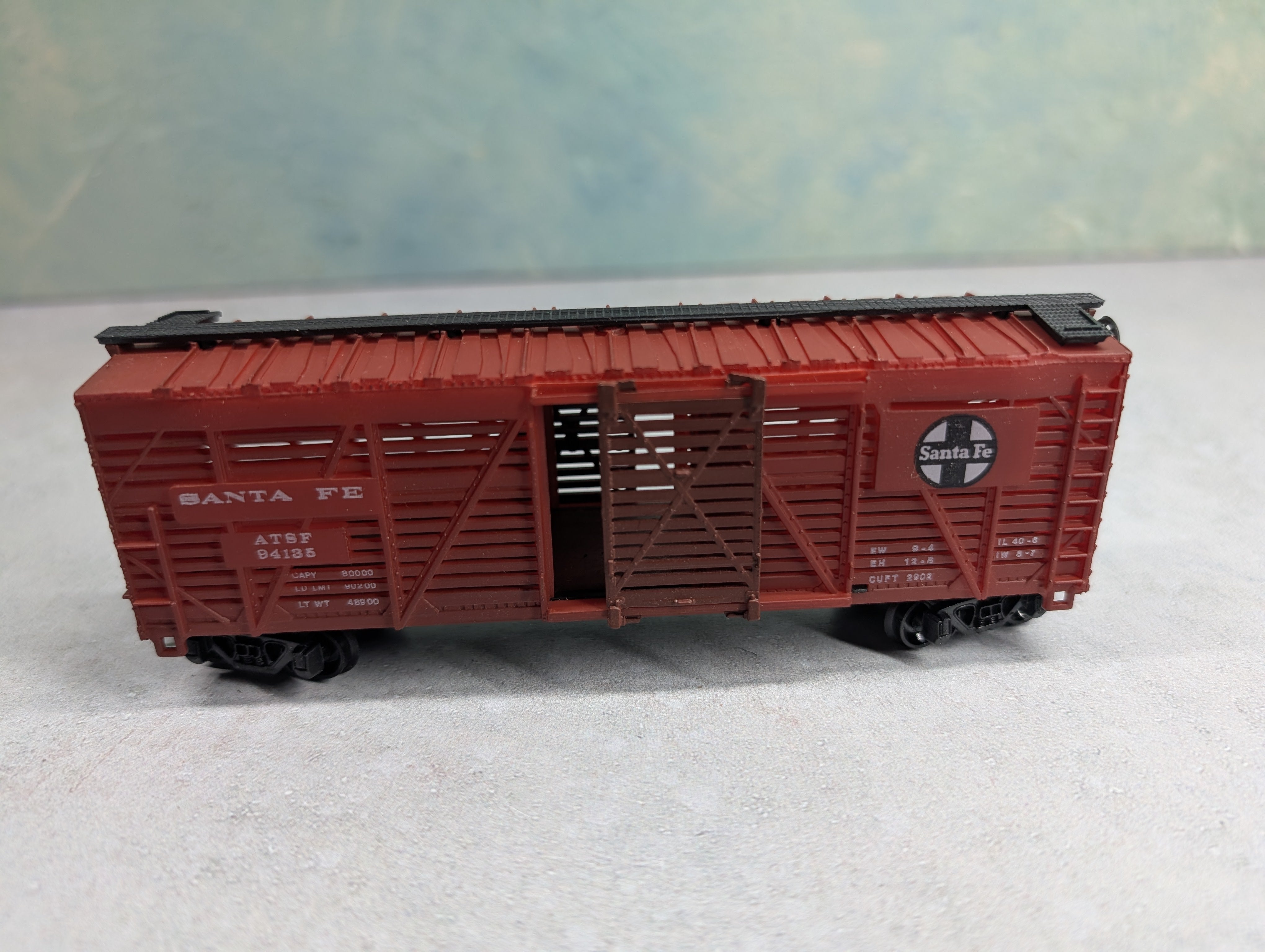 USED AHM HO Scale 40' Stock Car Santa Fe ATSF #94135