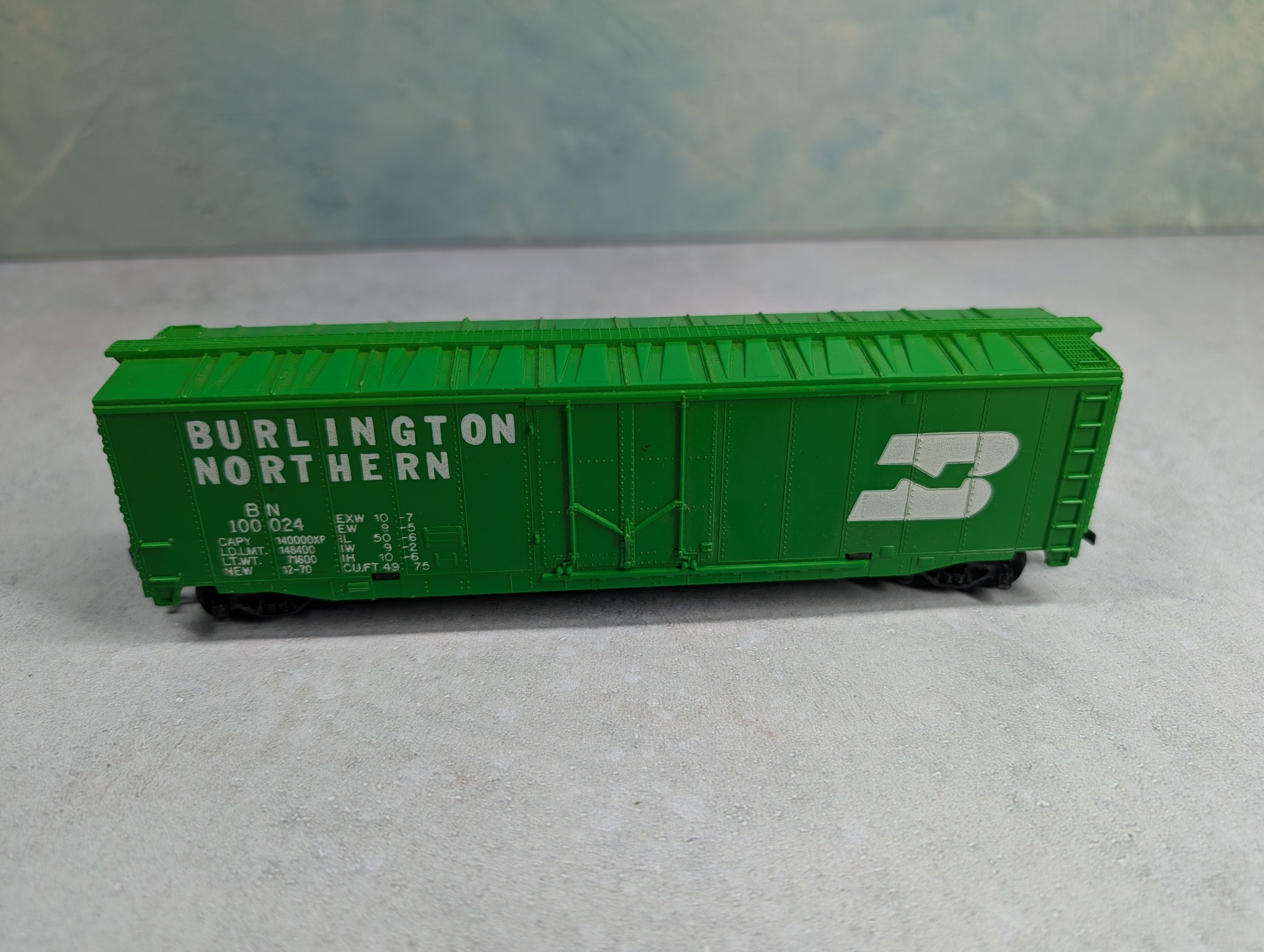USED Tyco HO Scale 50' Box Car Burlington Northern BN #100024