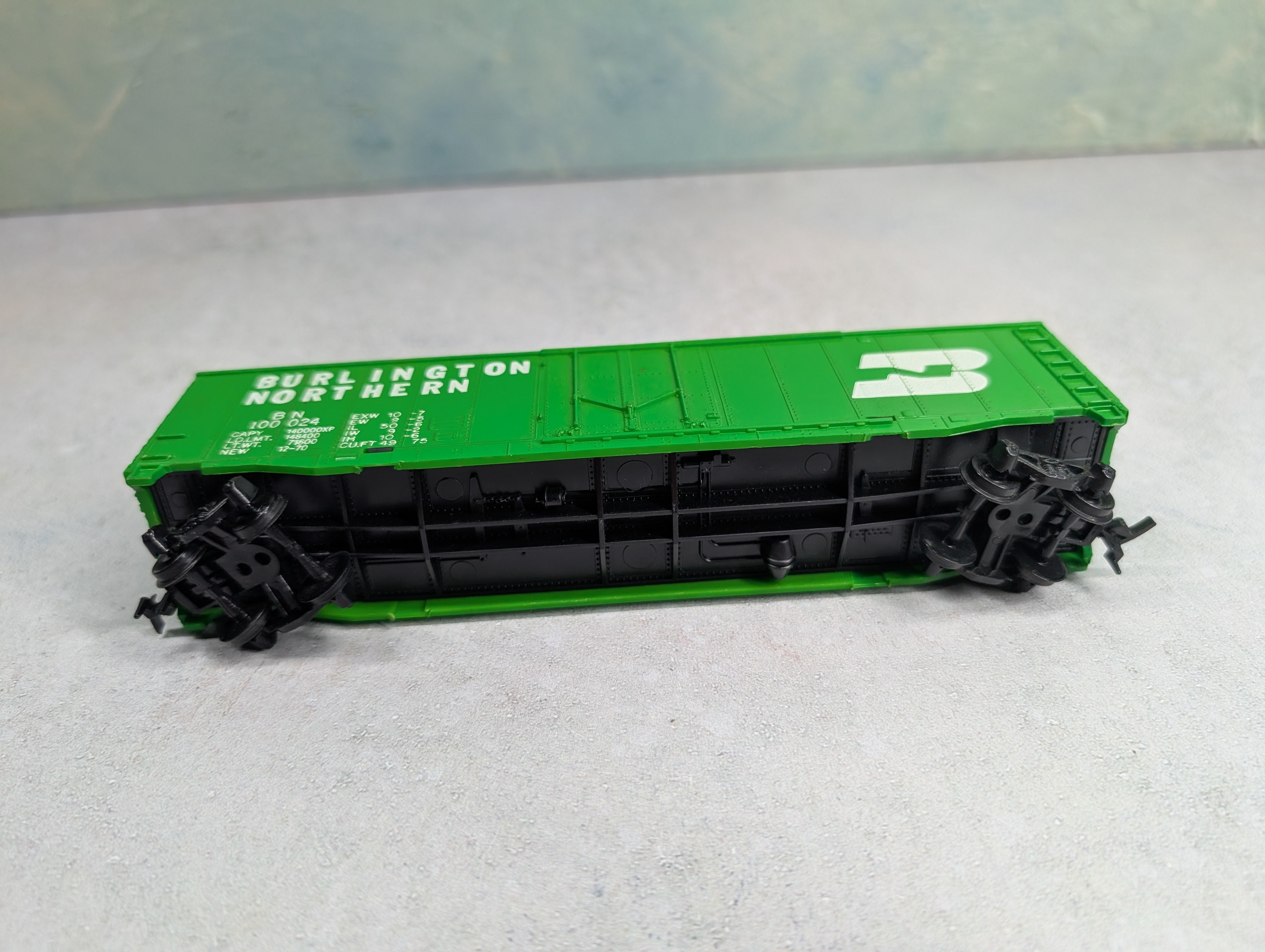 USED Tyco HO Scale 50' Box Car Burlington Northern BN #100024