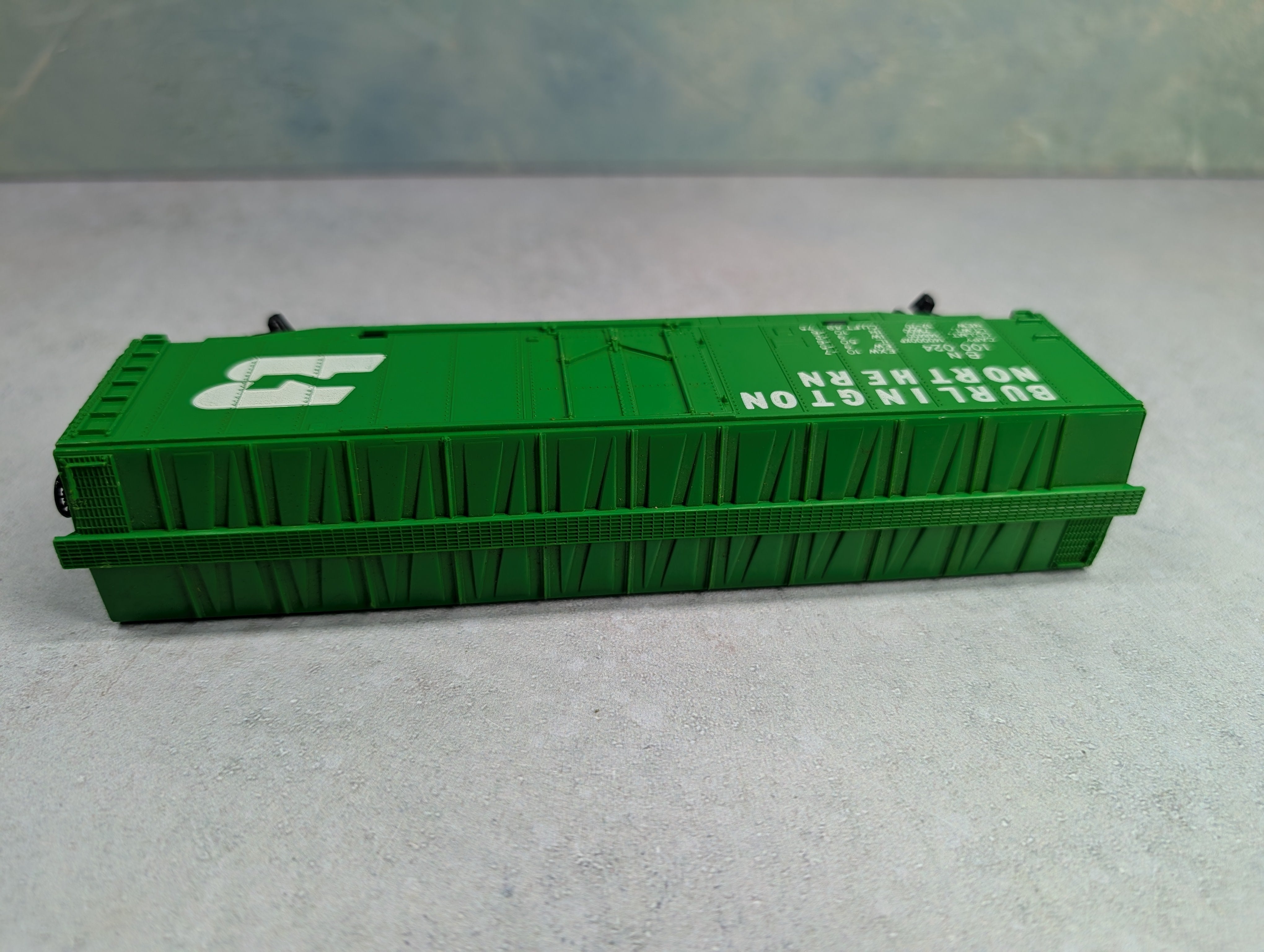 USED Tyco HO Scale 50' Box Car Burlington Northern BN #100024