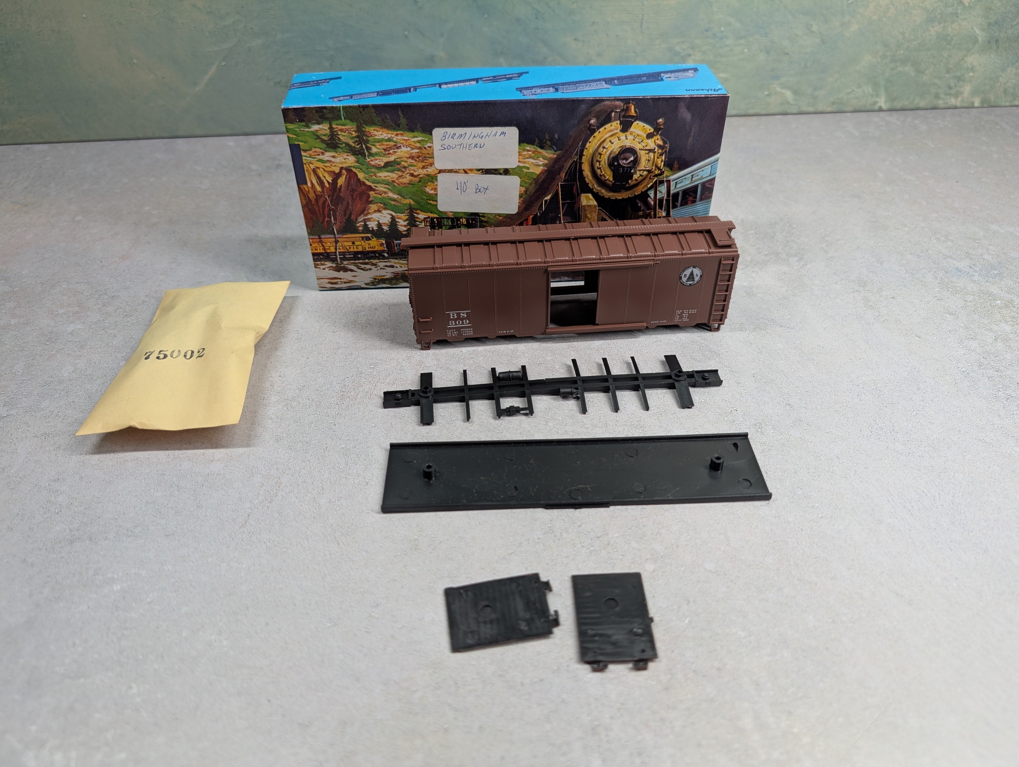 USED Athearn HO Scale 40' Box Car Birmingham Southern Railroad BS #309 Bev-Bel KIT