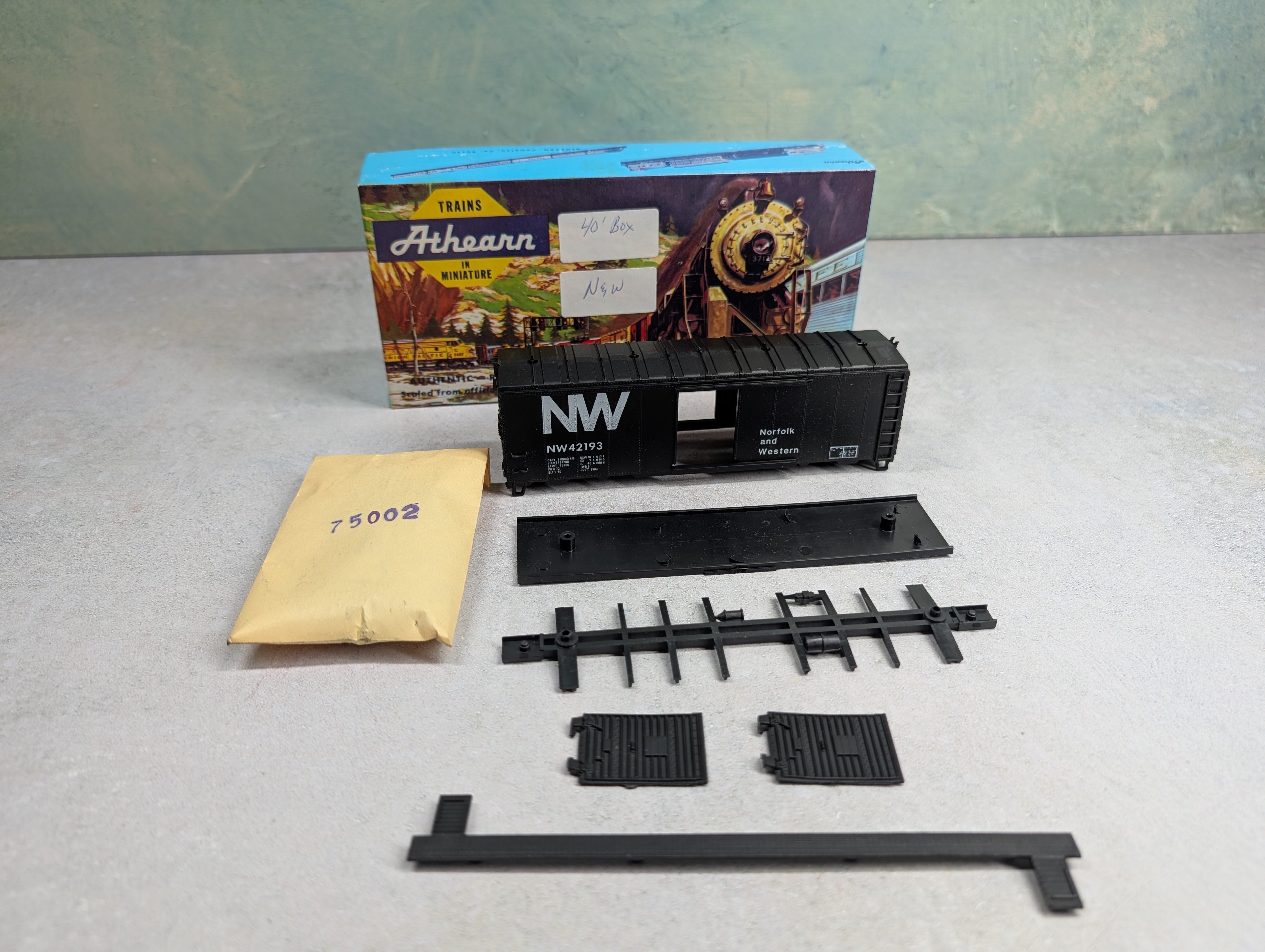 USED Athearn HO Scale 40' Box Car Norfolk & Western NW #42193 Bev-Bel KIT