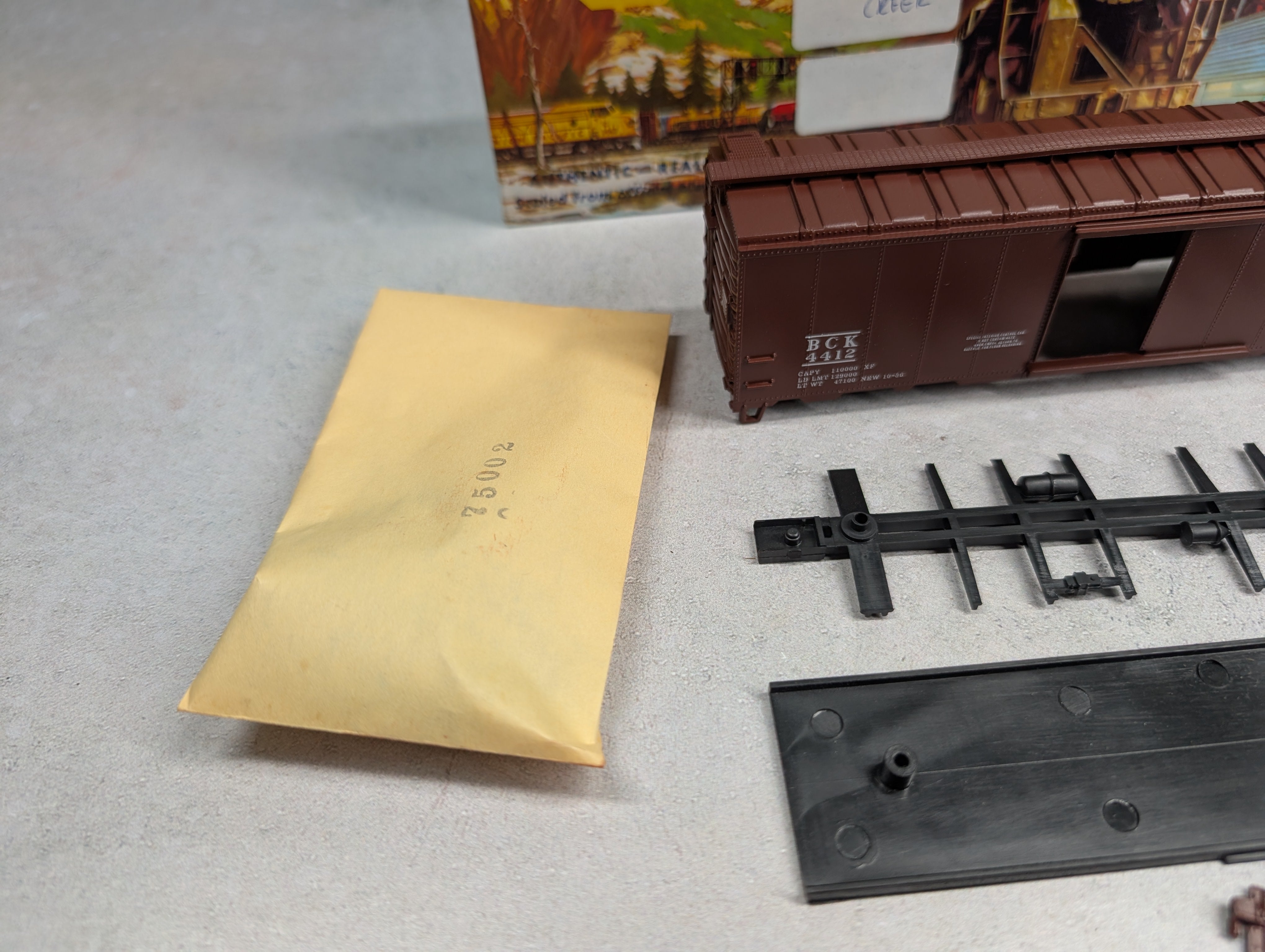 USED Athearn HO Scale 40' Box Car Buffalo Creek BCK #4412 Bev-Bel KIT