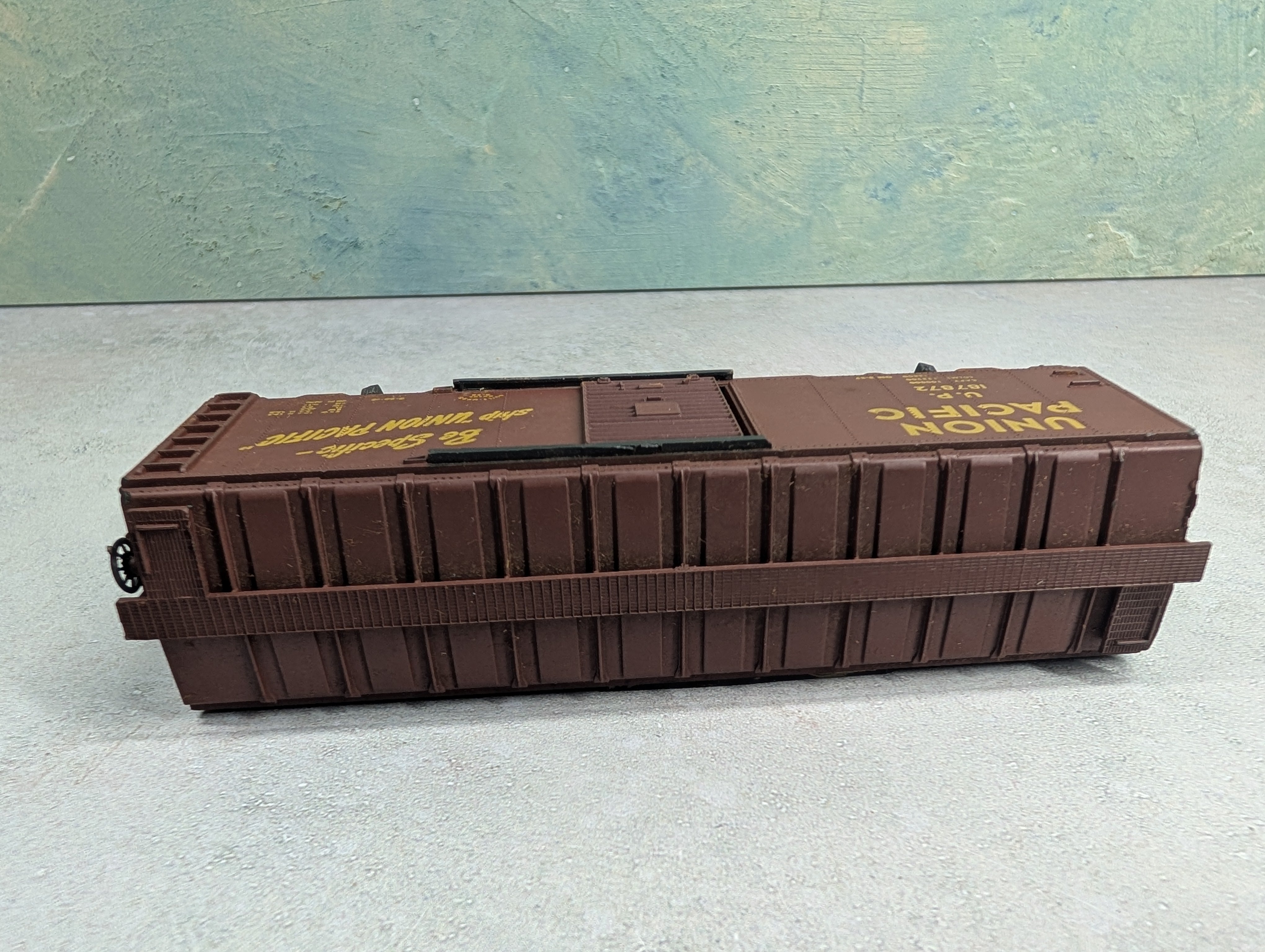 USED Athearn HO Scale 40' Box Car Union Pacific UP #187872