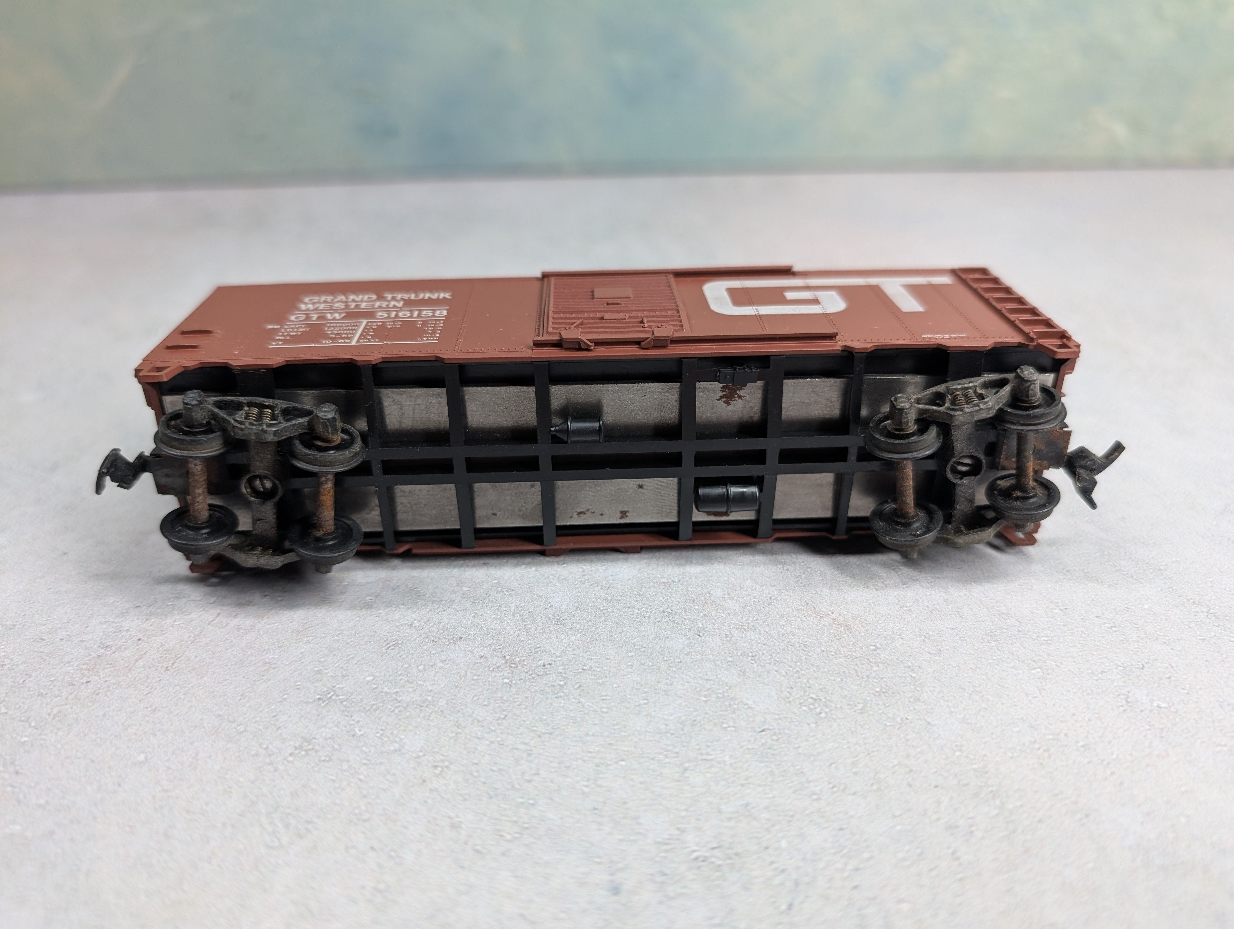 USED Athearn HO Scale 40' Box Car Grand Trunk Western GTW #516158