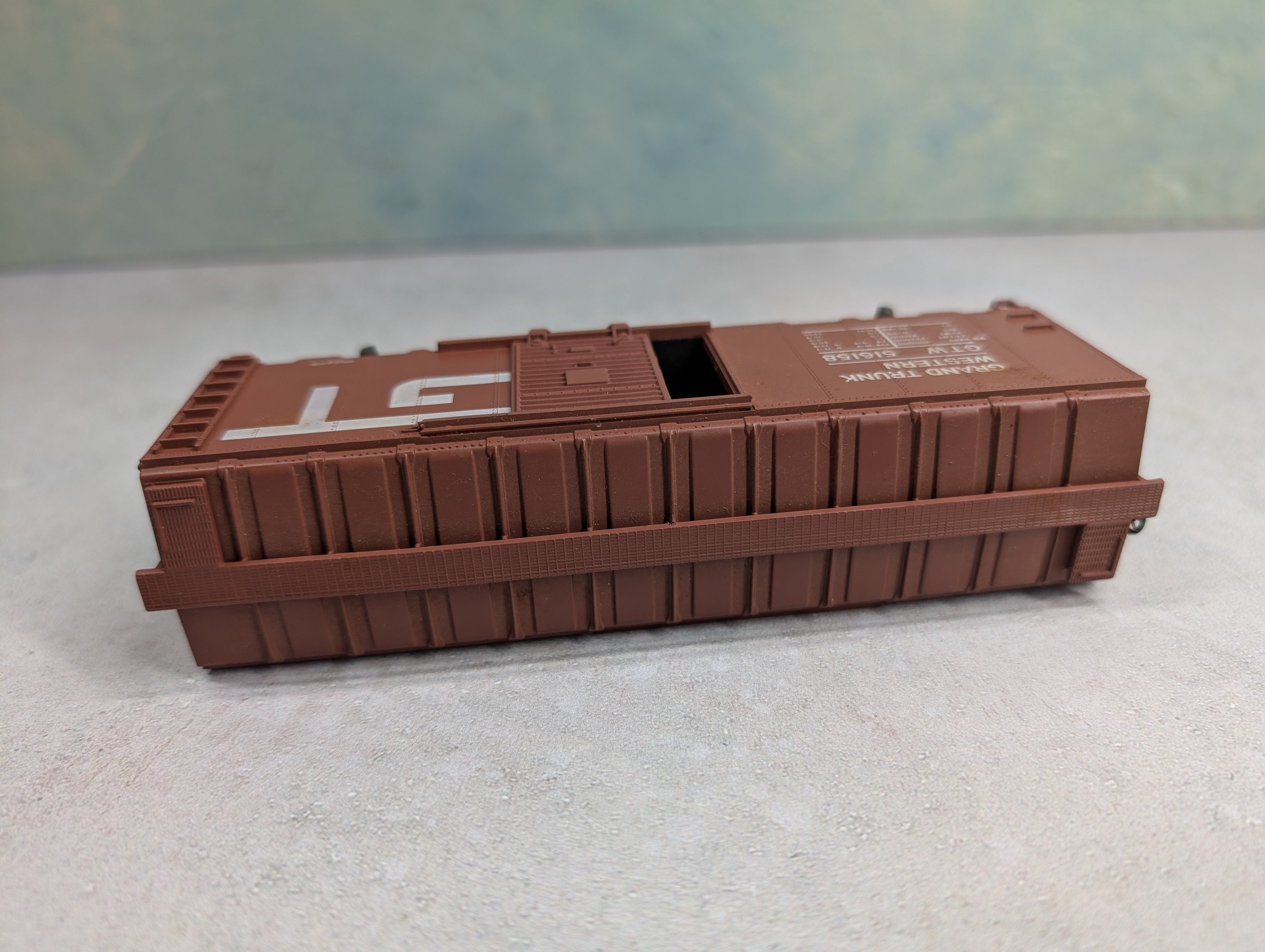 USED Athearn HO Scale 40' Box Car Grand Trunk Western GTW #516158