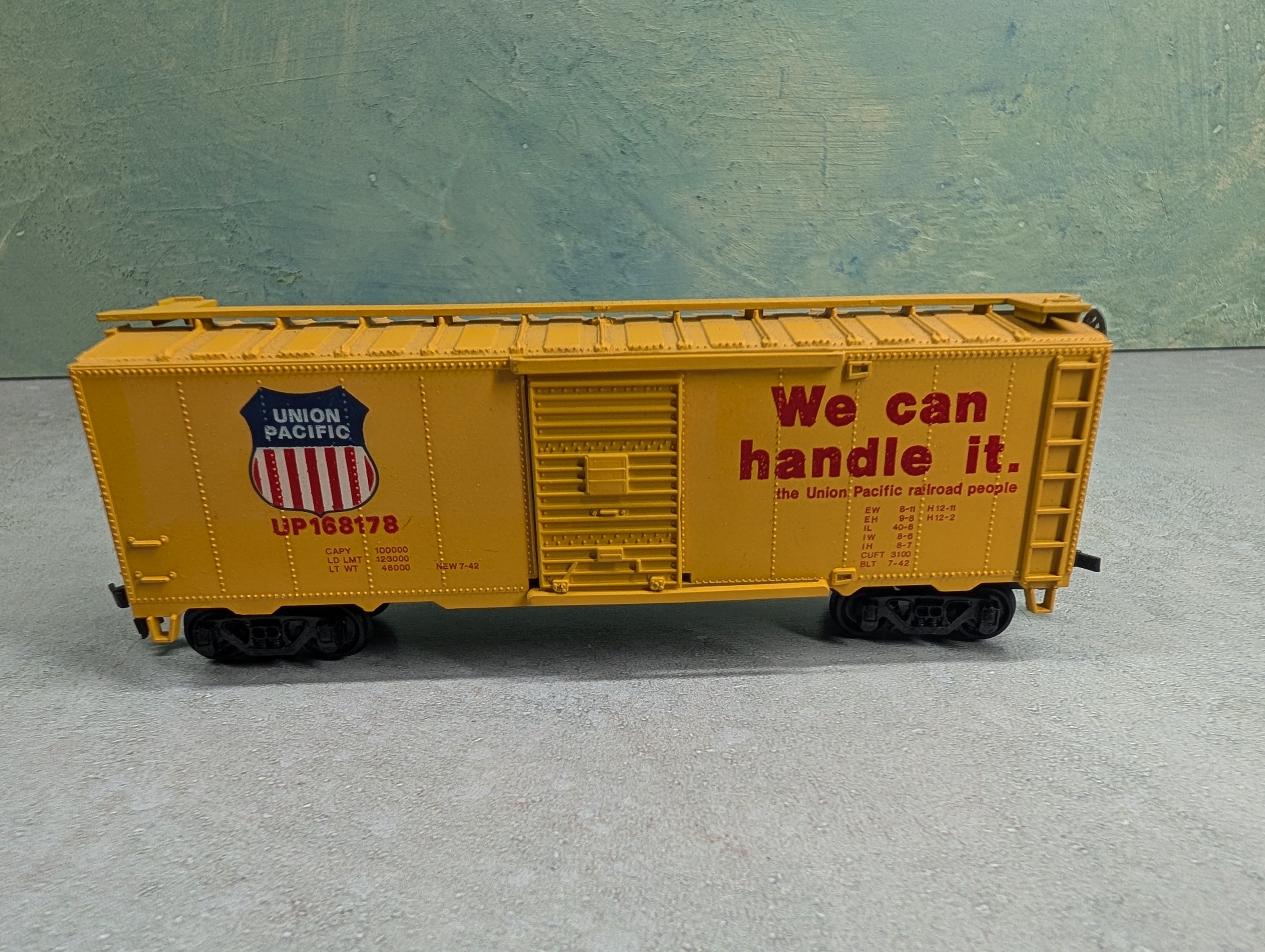 USED Bachmann HO Scale 40' Box Car Union Pacific UP #168178