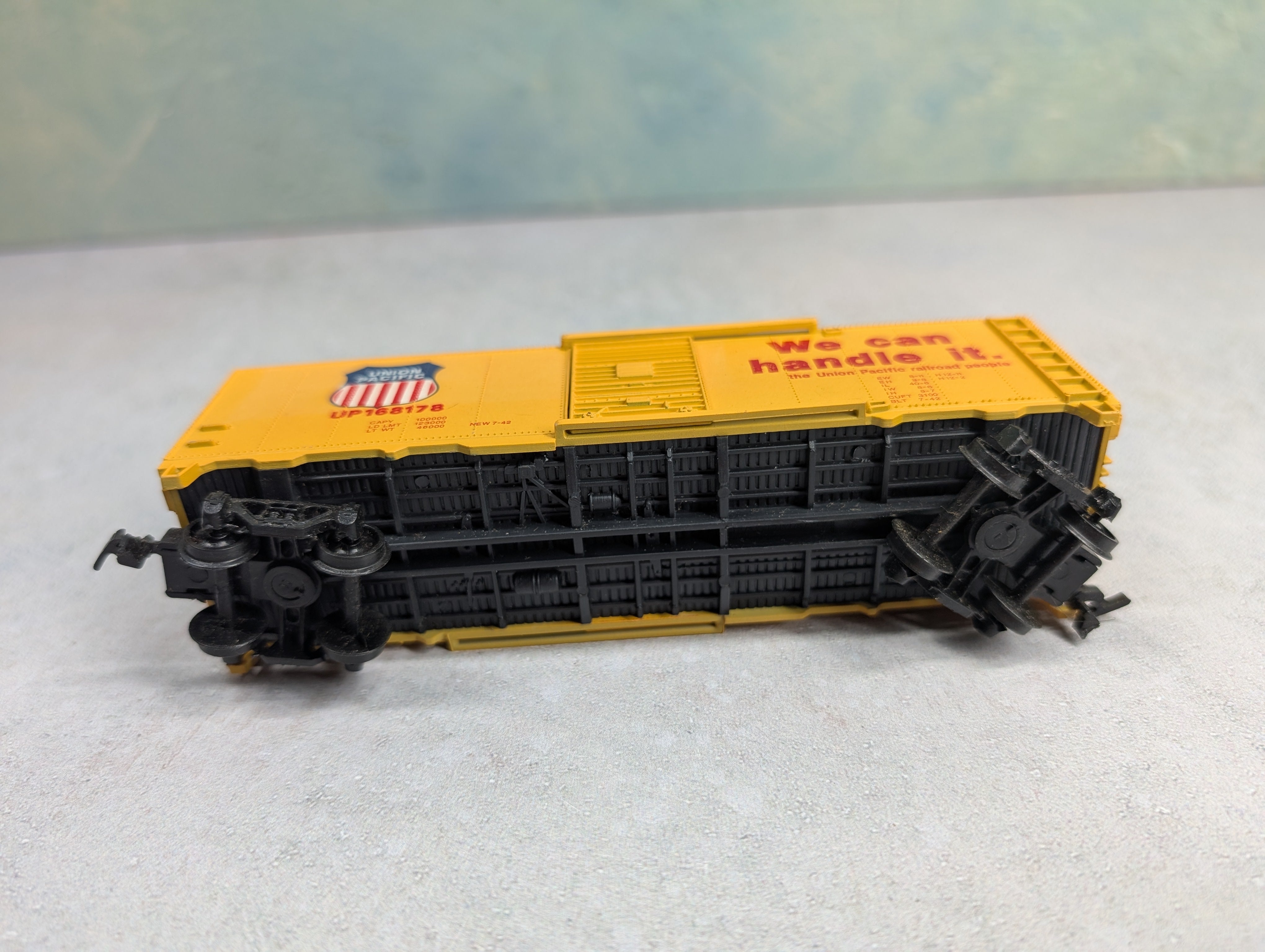 USED Bachmann HO Scale 40' Box Car Union Pacific UP #168178