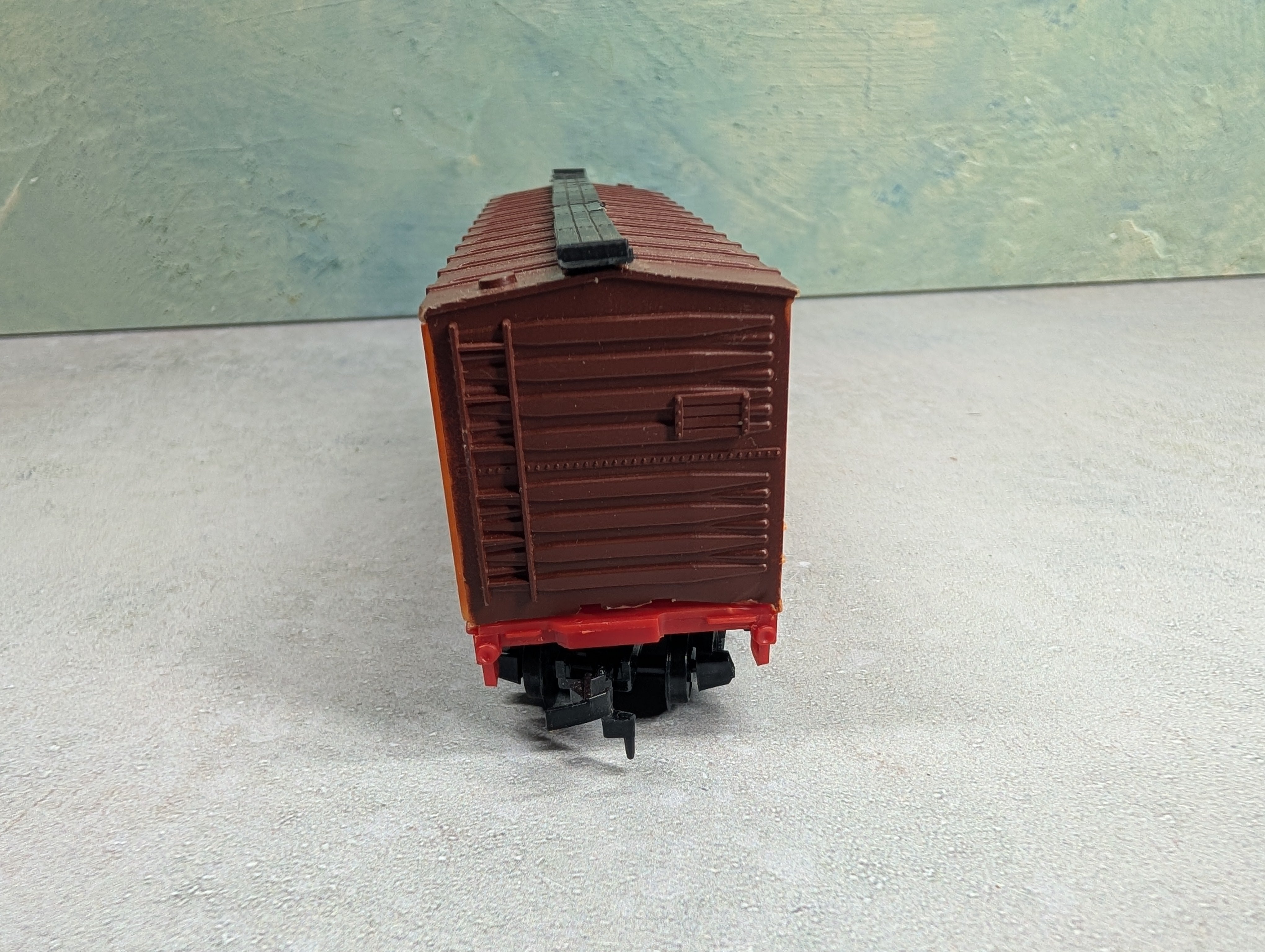 USED HO Scale Modified 40' Wooden Box Car MKT #60050