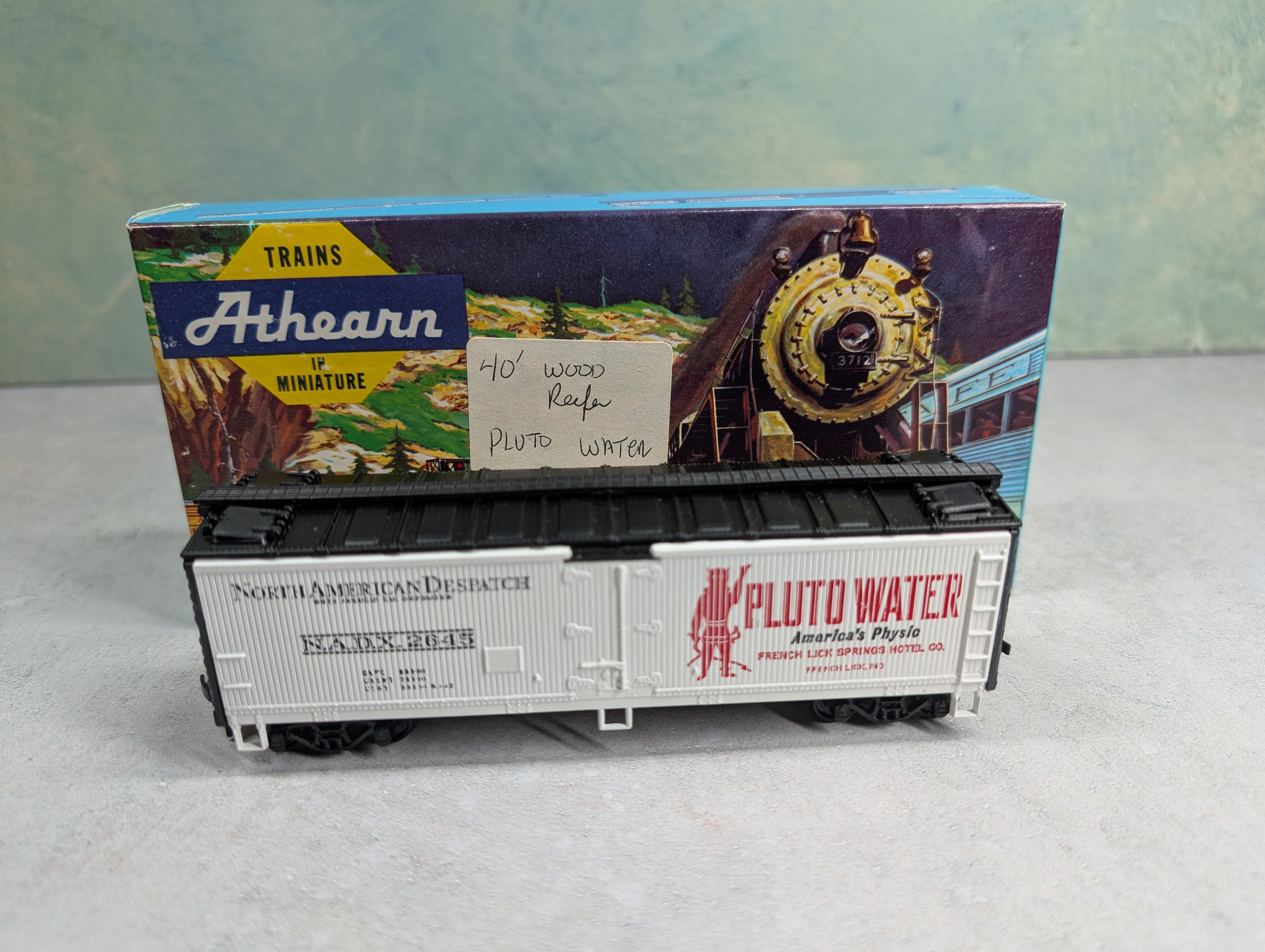 USED Athearn HO Scale 40' Wooden Reefer Box Car Pluto Water NADX #2645
