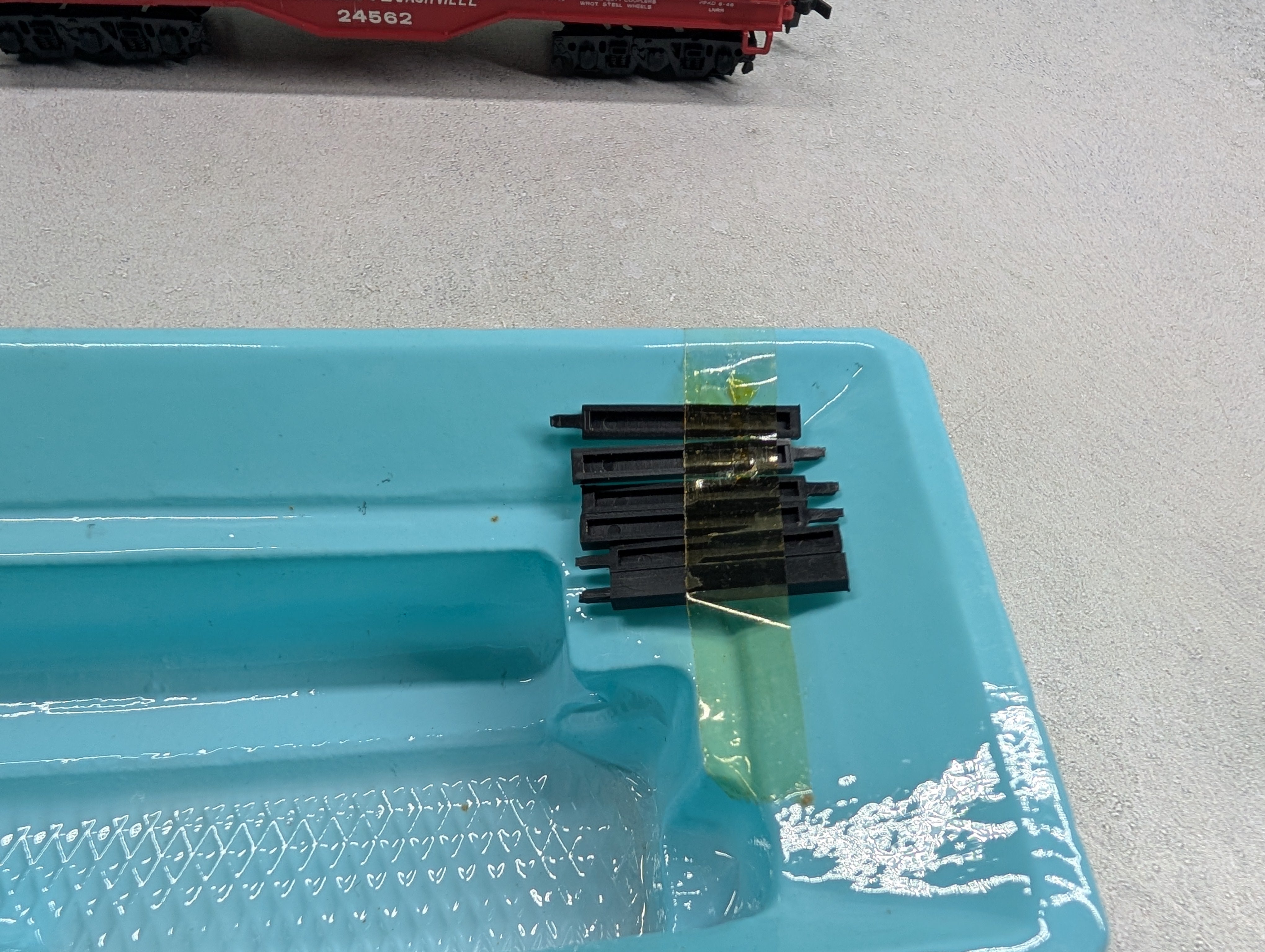 USED Bachmann HO Scale 50' Flat Car with Logs Louisville & Nashville L&N #24562