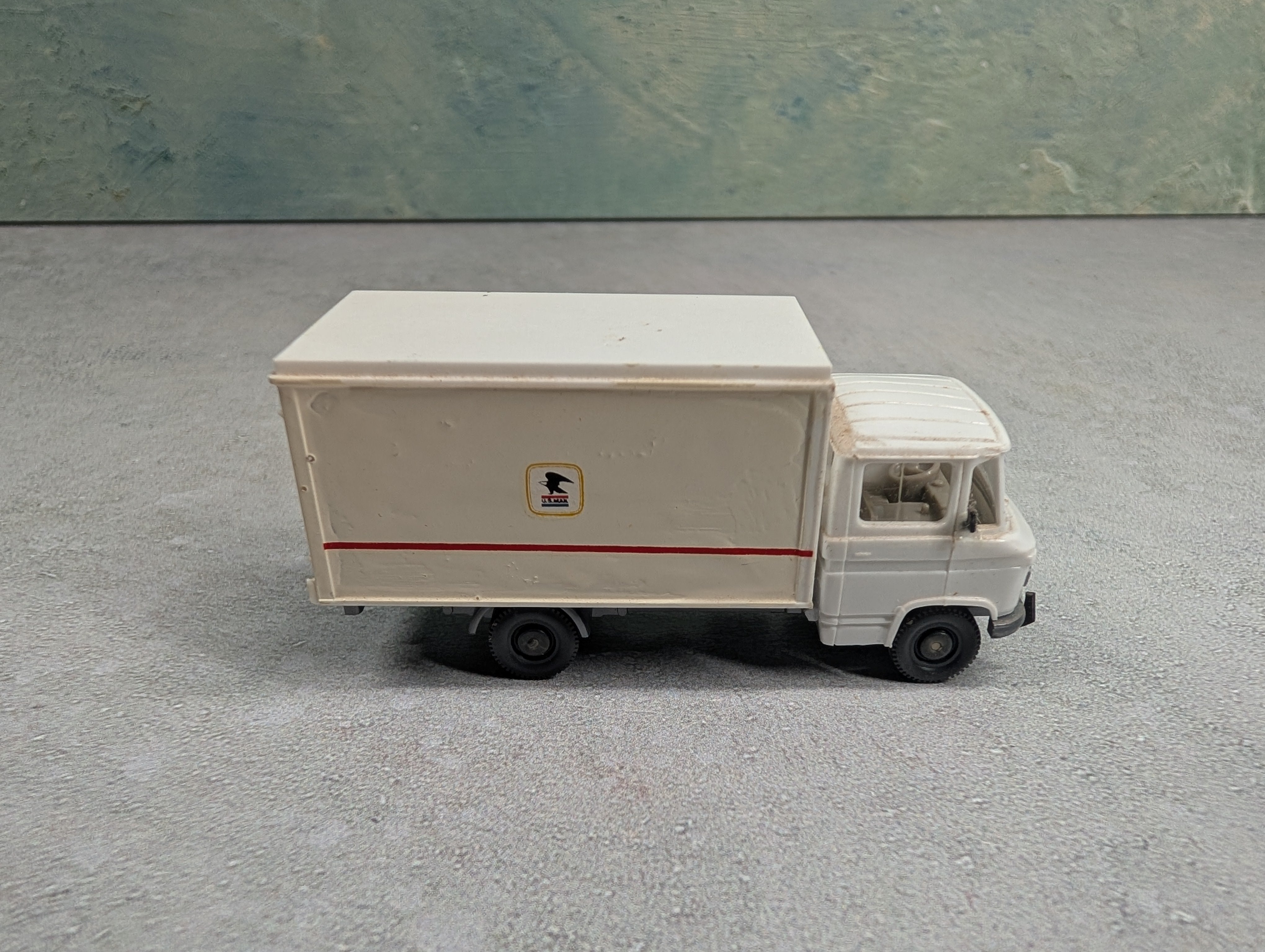 USED Wiking HO Scale White Mercedes US Mail Delievery Truck Decal