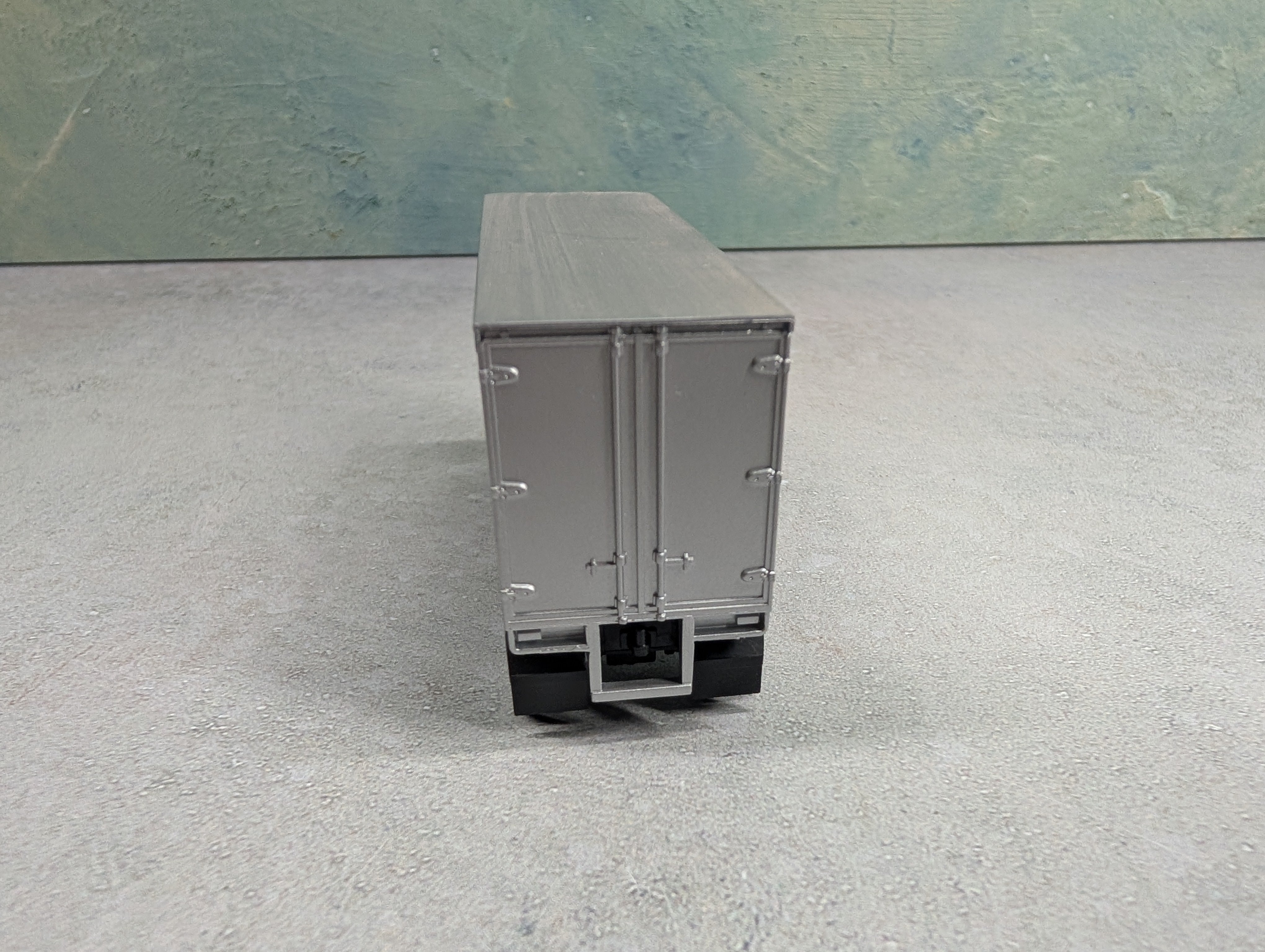 USED Con-Cor HO Scale 27' Trailer w/ Hitch Overnite Transportation