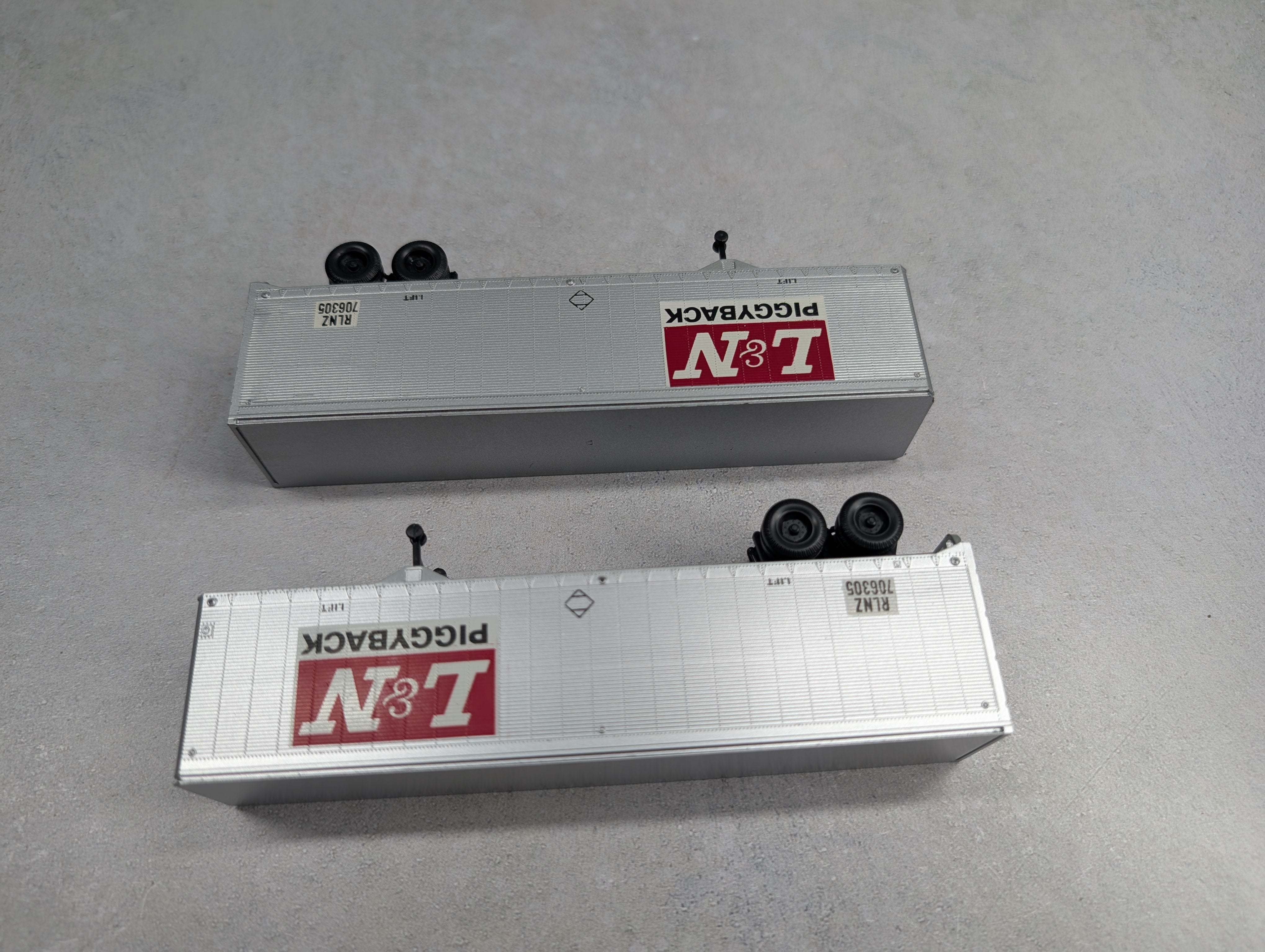 USED Athearn HO Scale 40' Trailers Louisville & Nashville RLNZ #706305 (2 pcs)