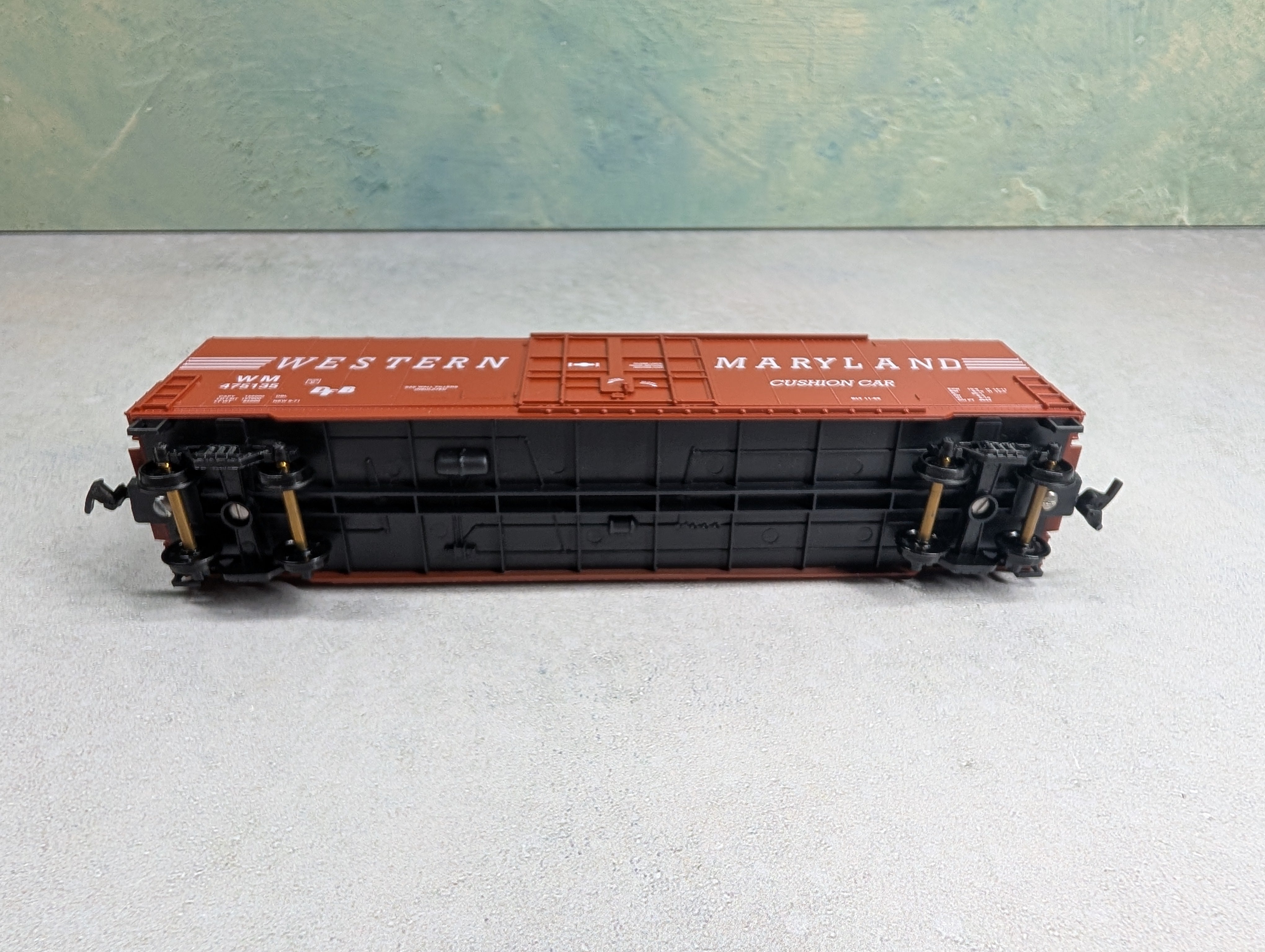 USED Roundhouse HO Scale 50' Hi-Cube Box Car Western Maryland WM #475135