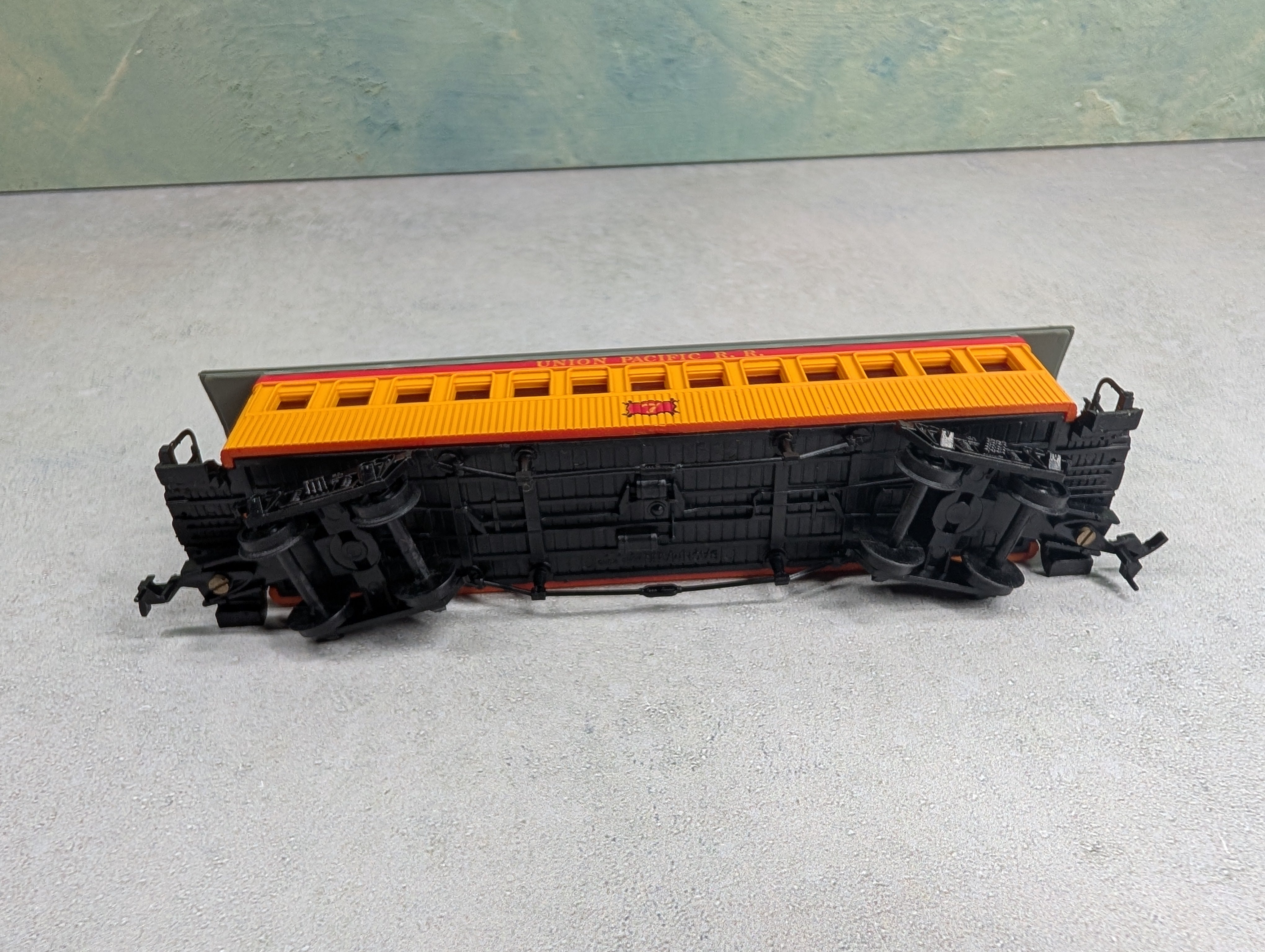 USED Bachmann HO Scale 47' Old Time Coach Union Pacific RR #7