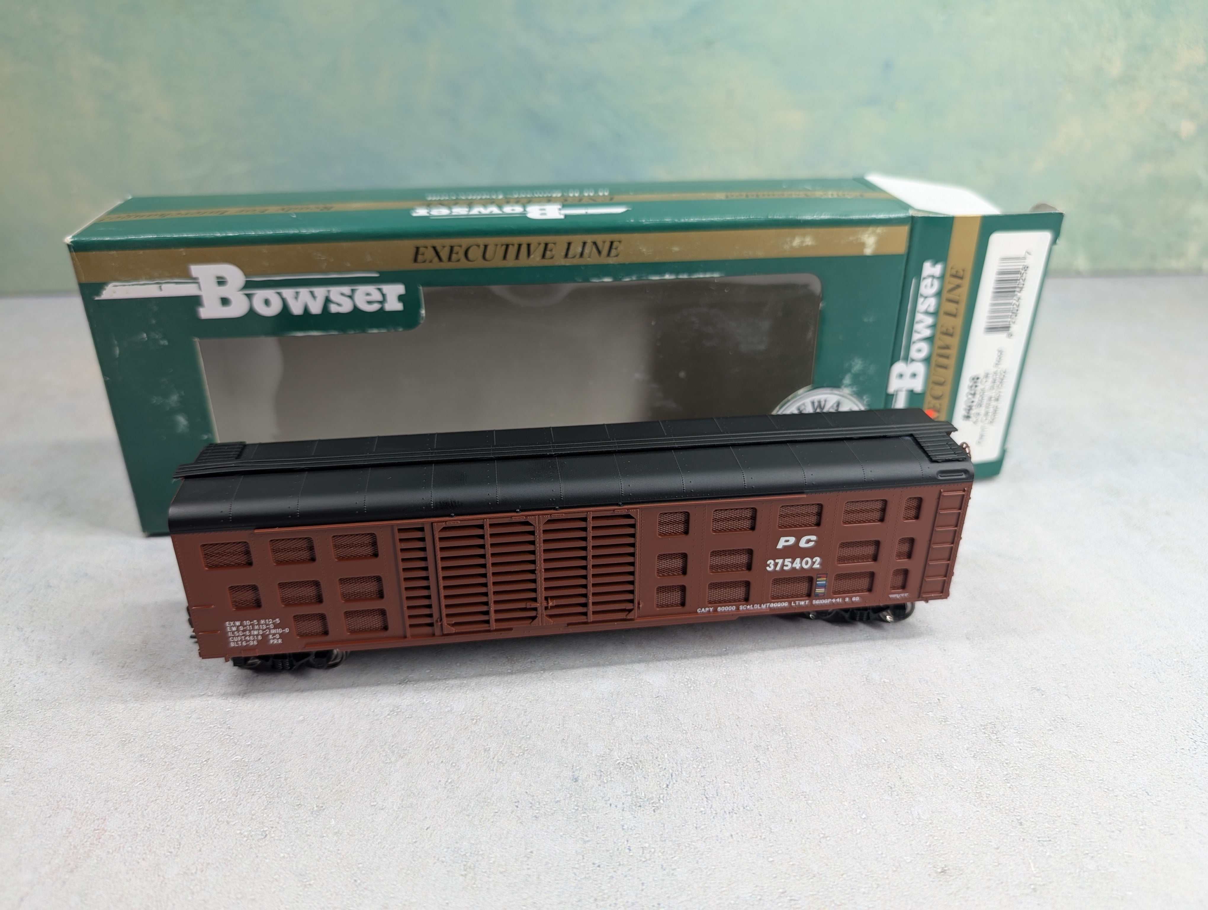 USED Bowser 40258 HO Scale K-9 Stock Car Penn Central PC #375402
