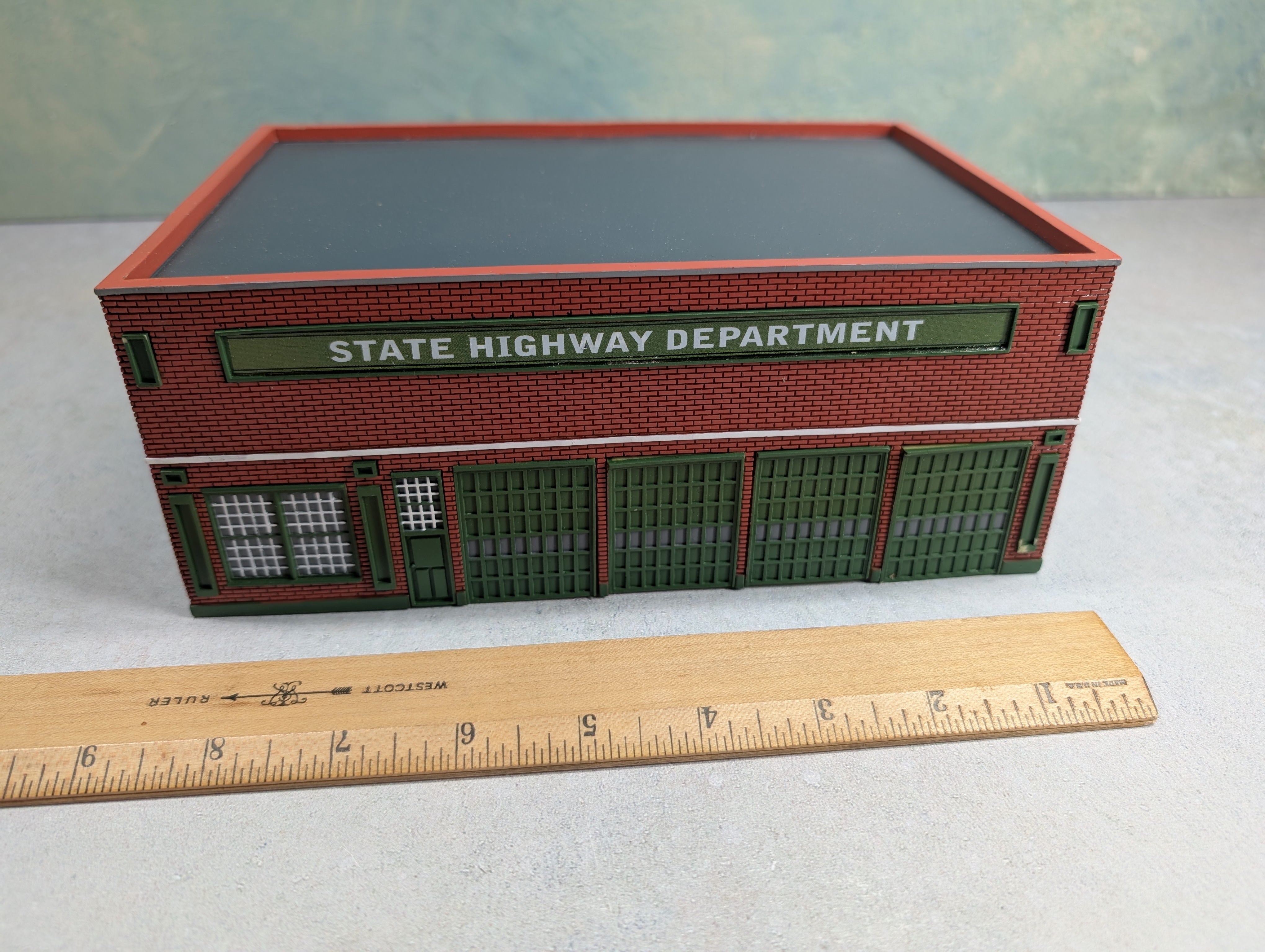 USED IMEX 6134 HO Scale Perma-Scene State Highway Department Resin