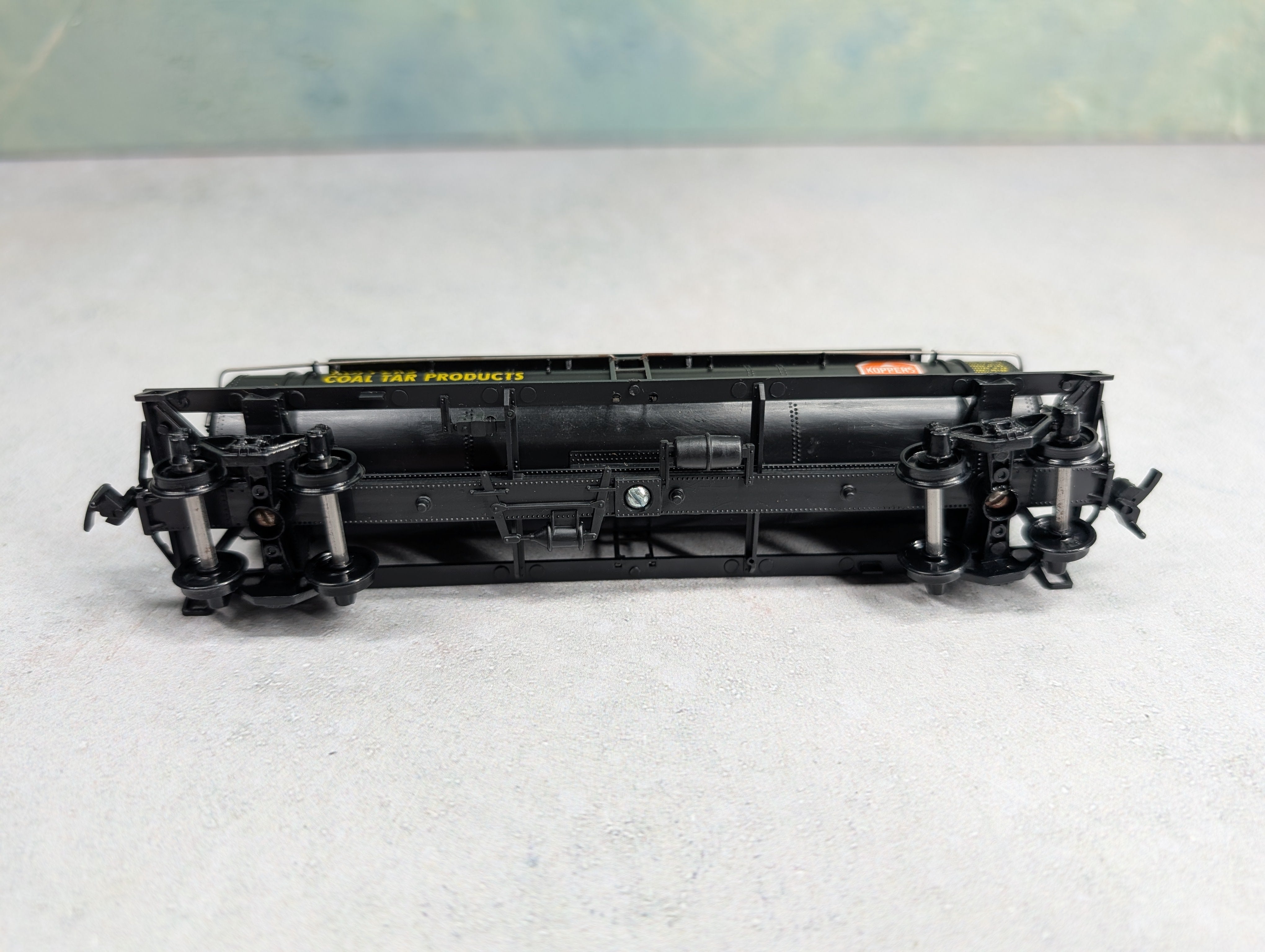 USED Athearn HO Scale Triple Dome Tank Car Koppers KPCX #1901