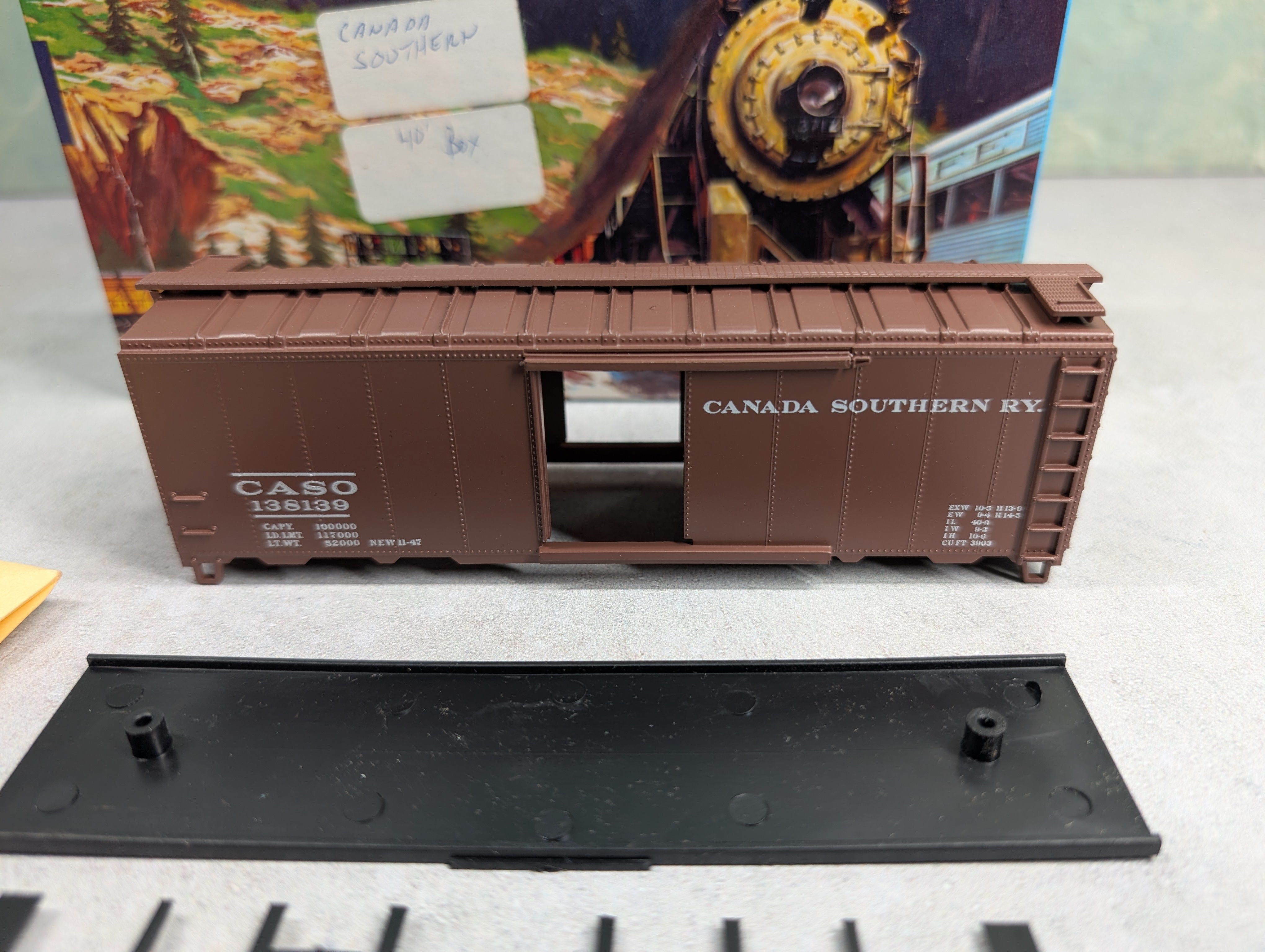 USED Athearn HO Scale 40' Box Car Canada Southern CASO #138139 Bev-Bel KIT