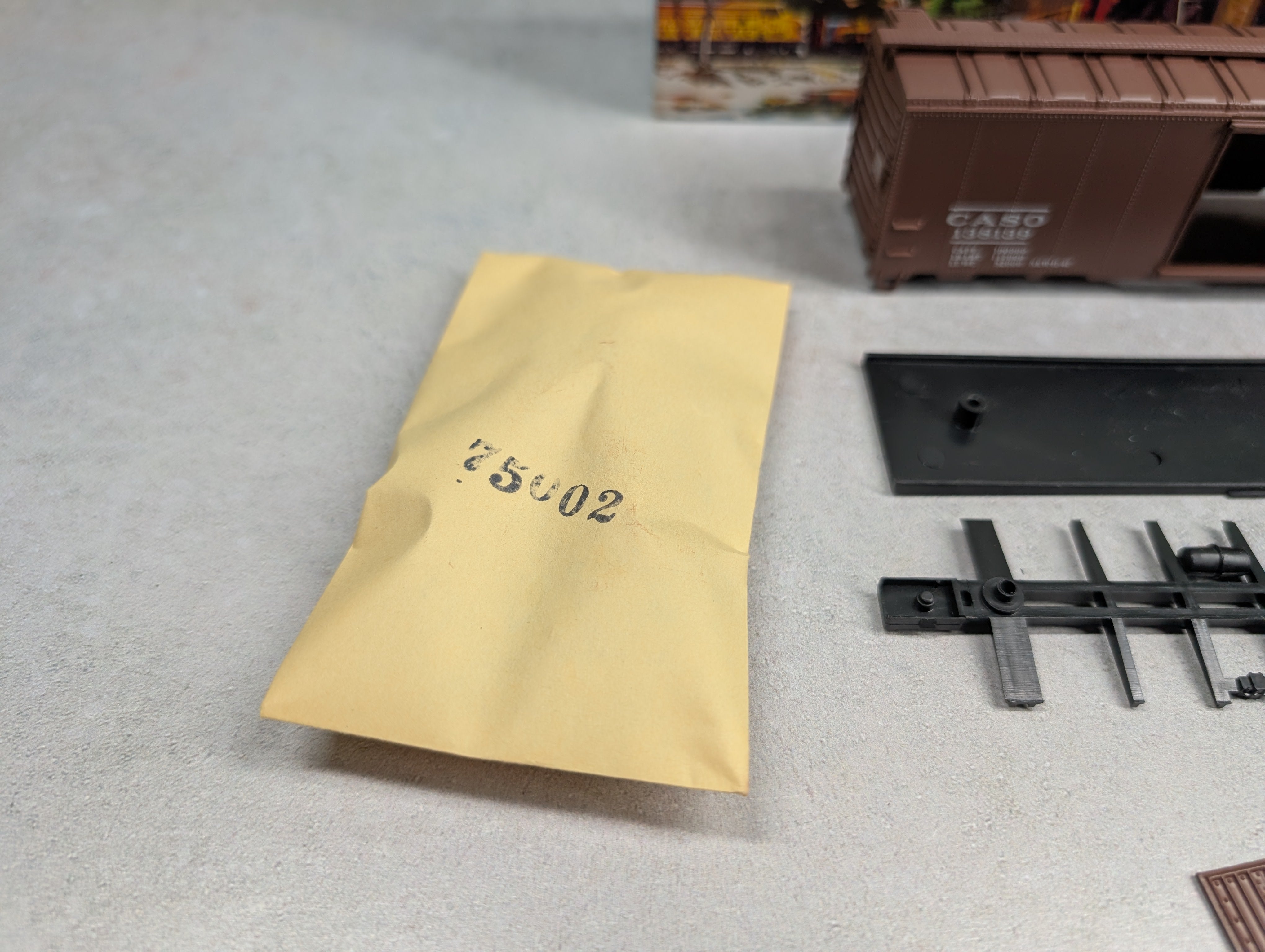 USED Athearn HO Scale 40' Box Car Canada Southern CASO #138139 Bev-Bel KIT