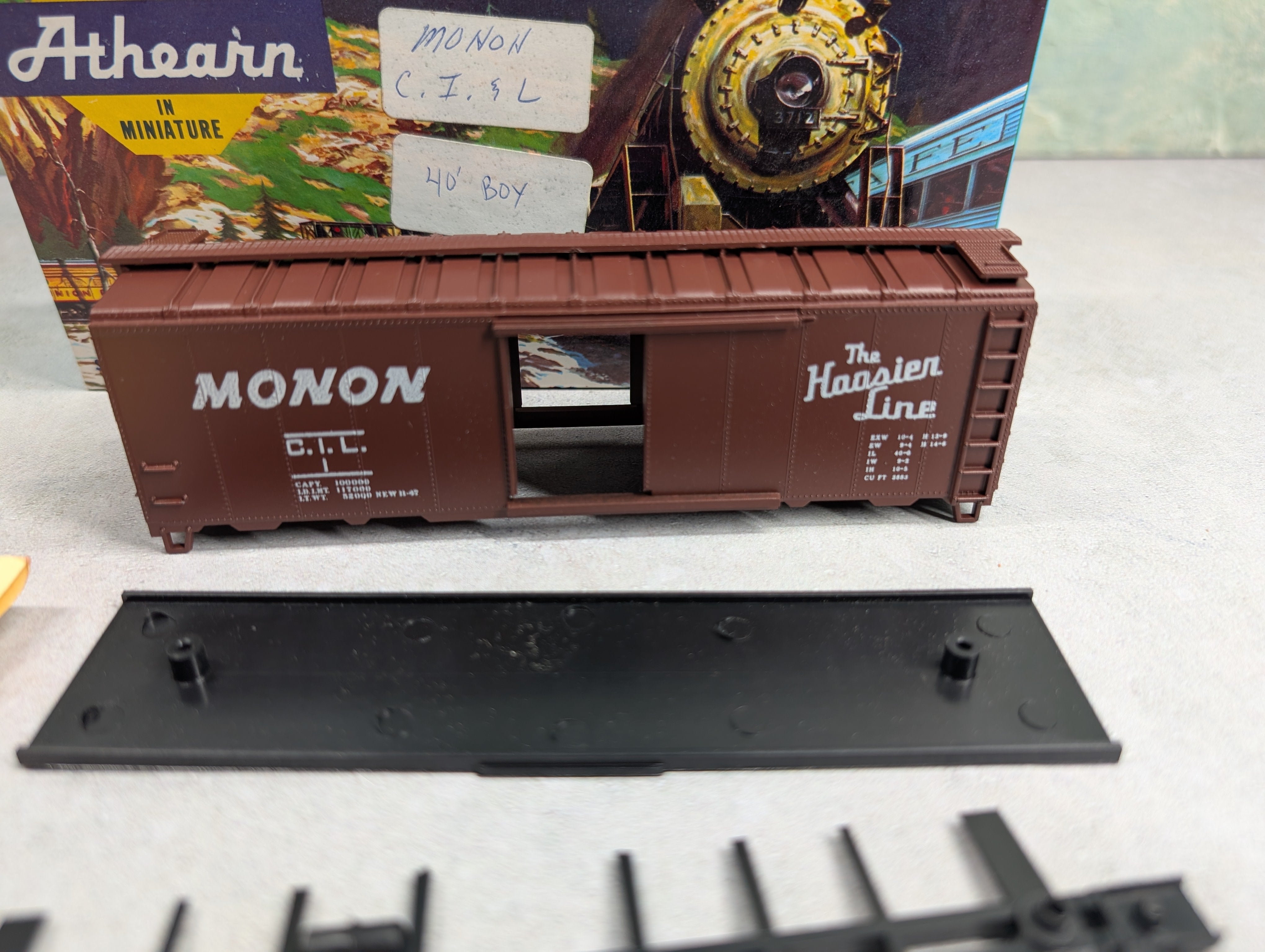 USED Athearn HO Scale 40' Box Car Monon CIL #1 Bev-Bel KIT