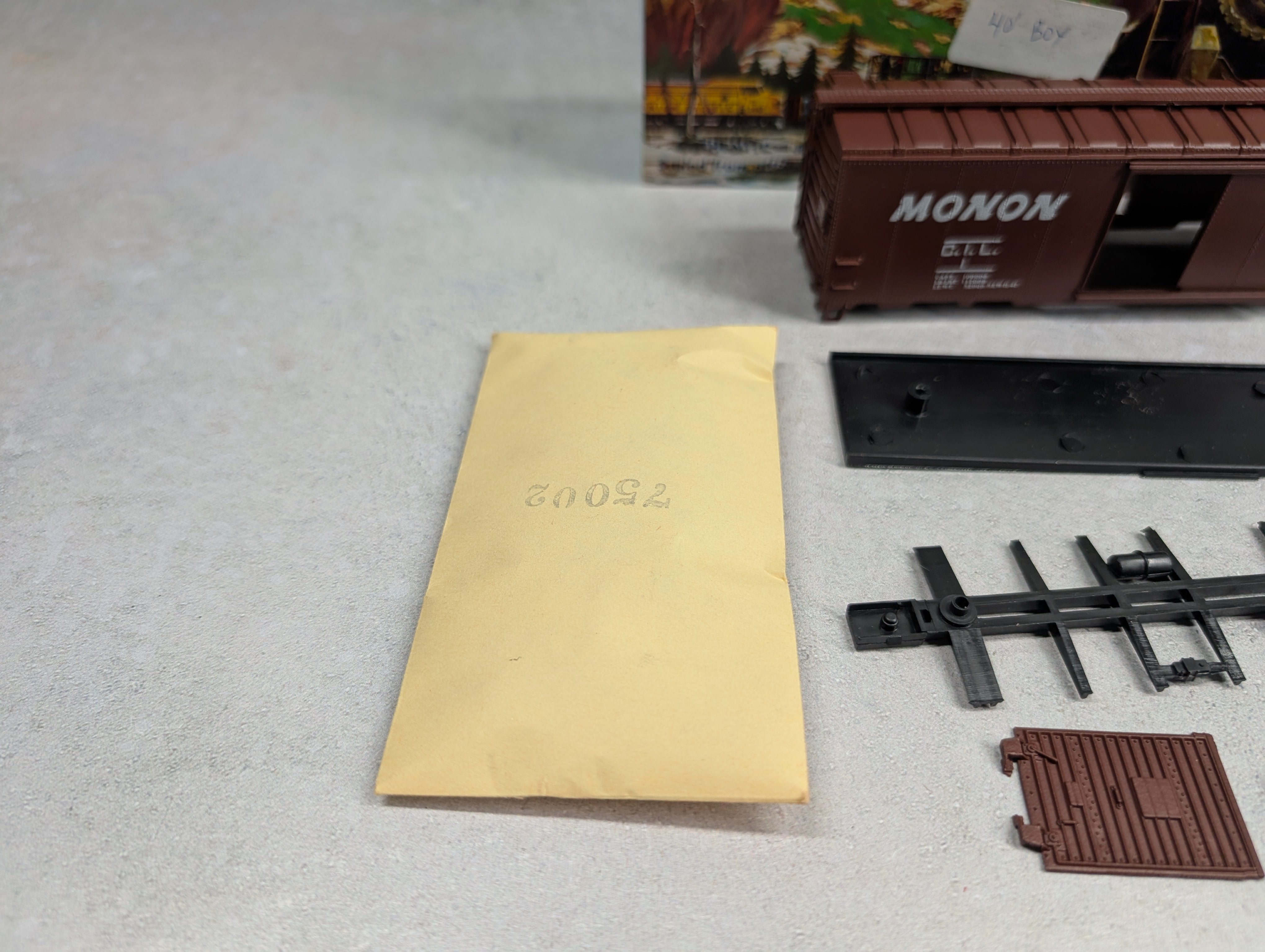 USED Athearn HO Scale 40' Box Car Monon CIL #1 Bev-Bel KIT