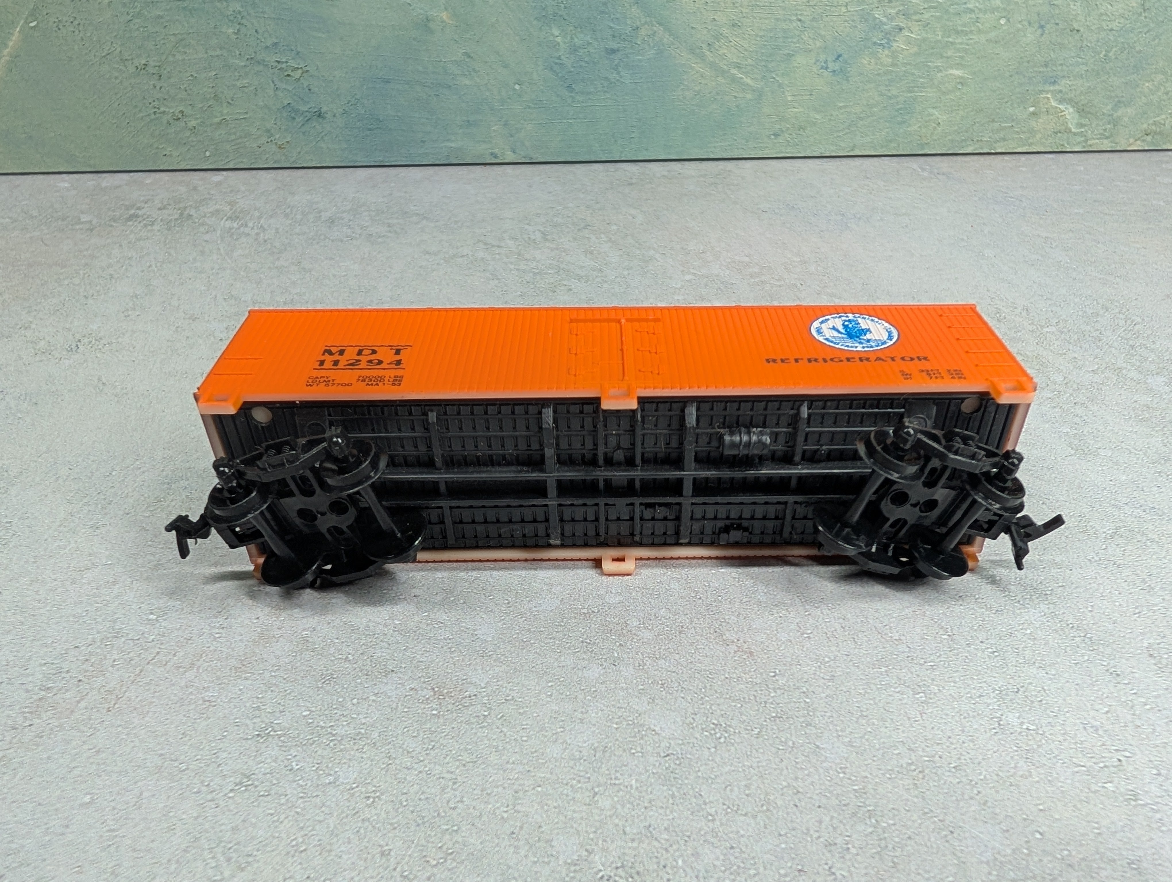 USED Life-Like HO Scale 38' Woodside Reefer Box Car New York Central MDT #11294 Bev-Bel