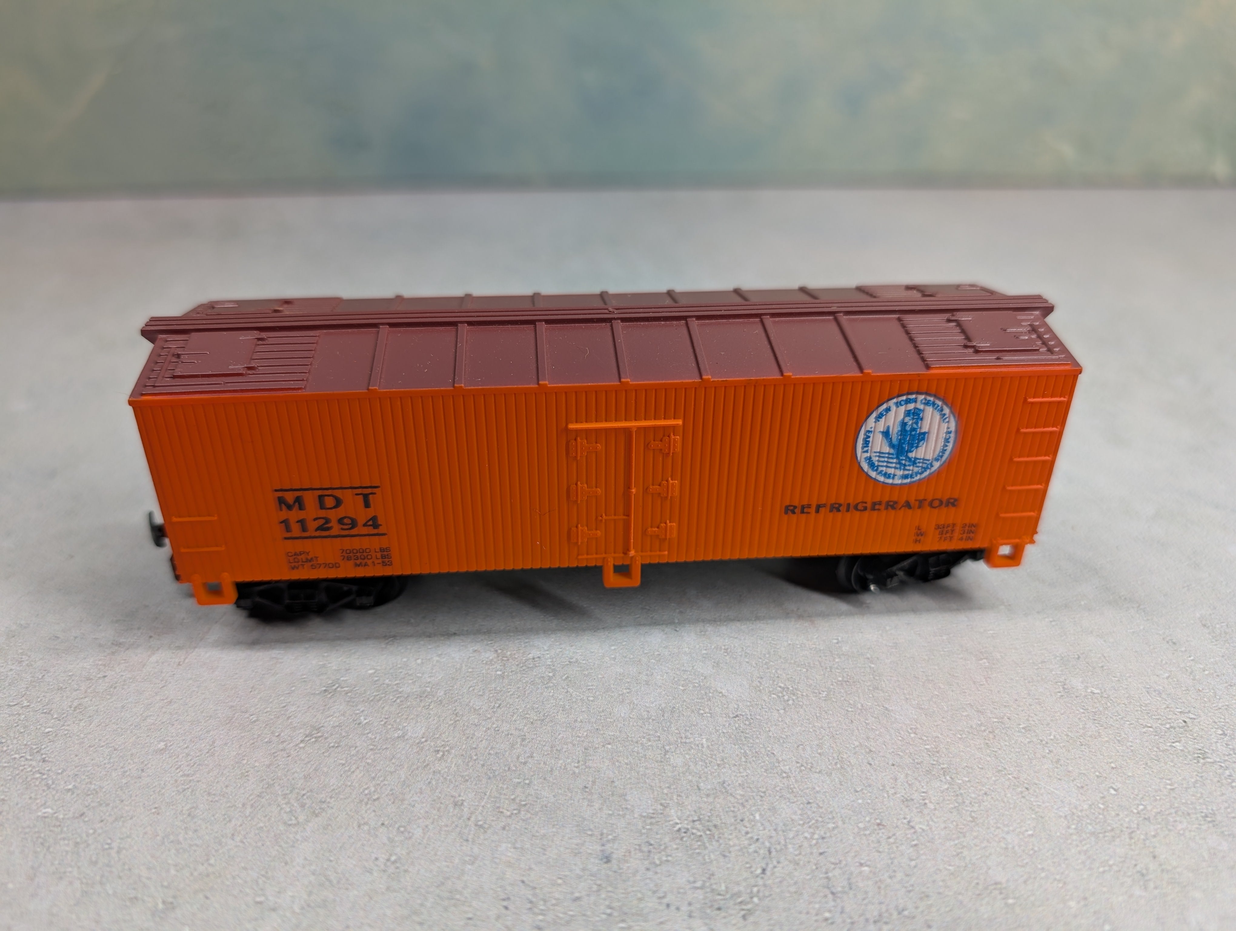 USED Life-Like HO Scale 38' Woodside Reefer Box Car New York Central MDT #11294 Bev-Bel